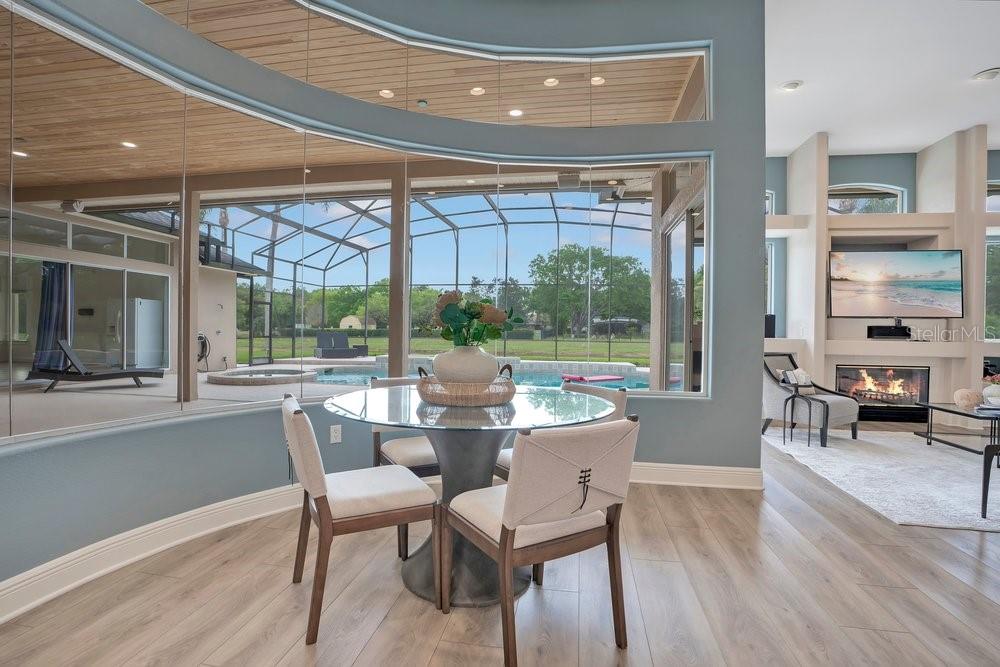 Image 4 of 59 For 1826 Windermeredown Place