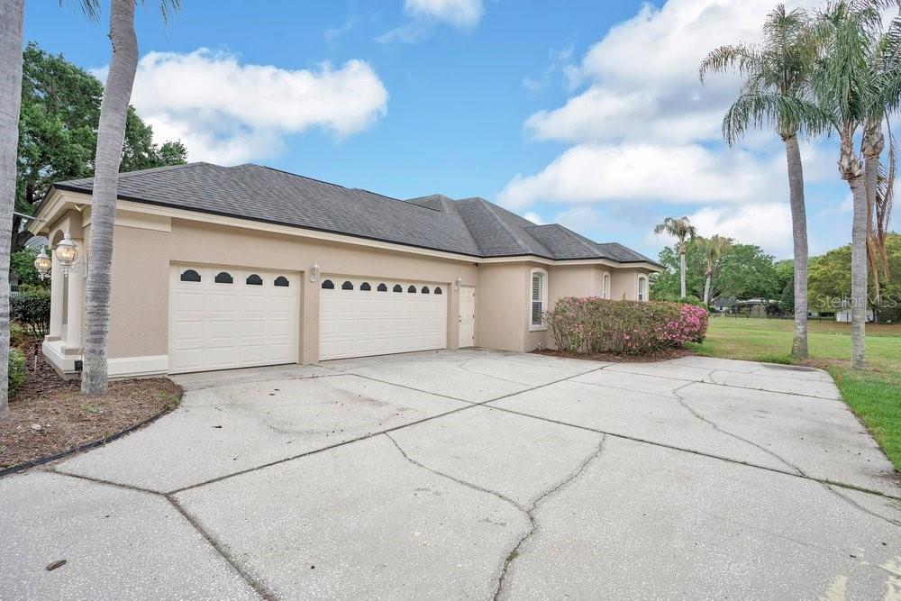 Image 49 of 59 For 1826 Windermeredown Place