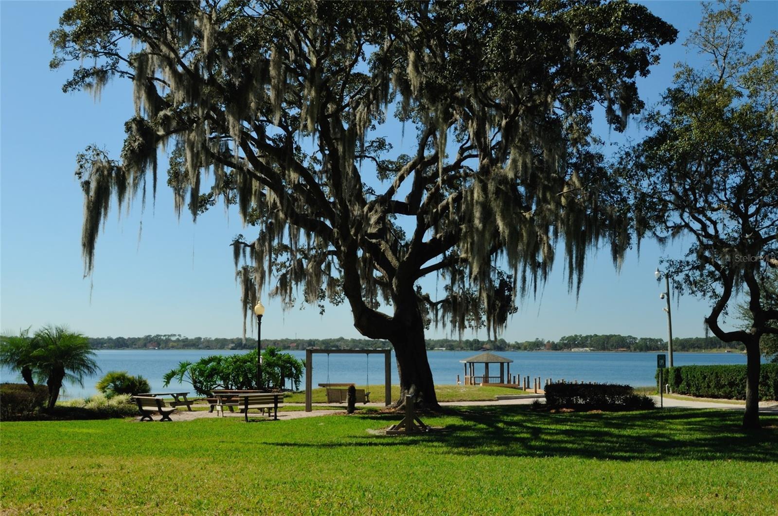 Image 53 of 59 For 1826 Windermeredown Place