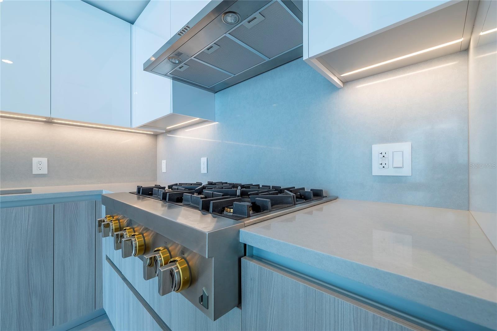 Image 12 of 64 For 400 Central Avenue 1106