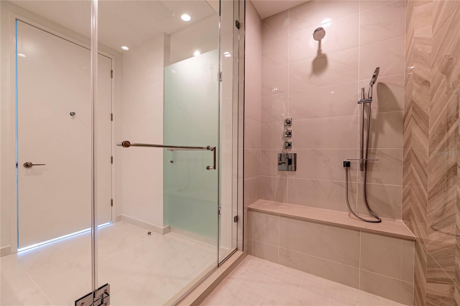 Image 25 of 64 For 400 Central Avenue 1106