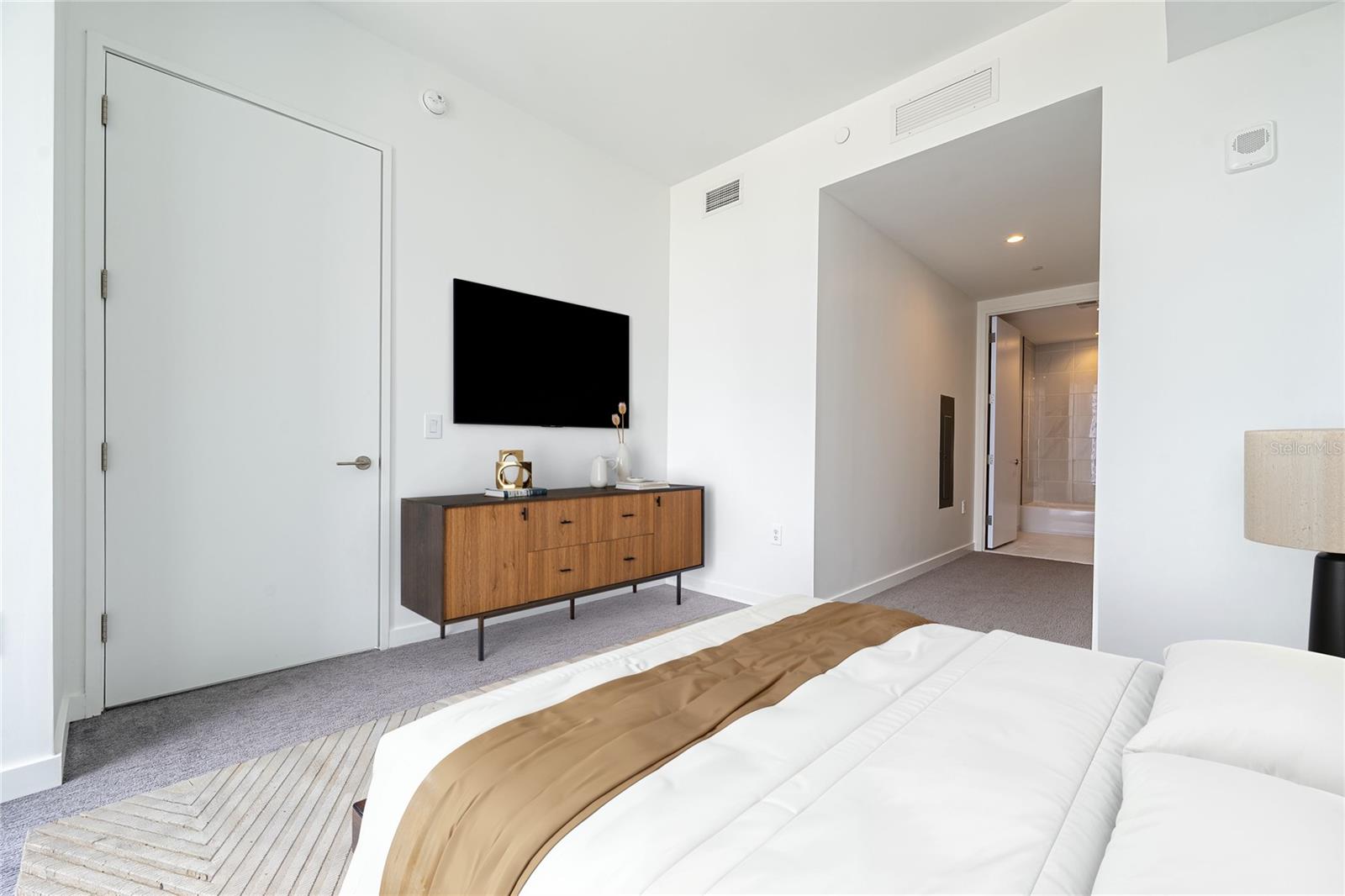 Image 29 of 64 For 400 Central Avenue 1106