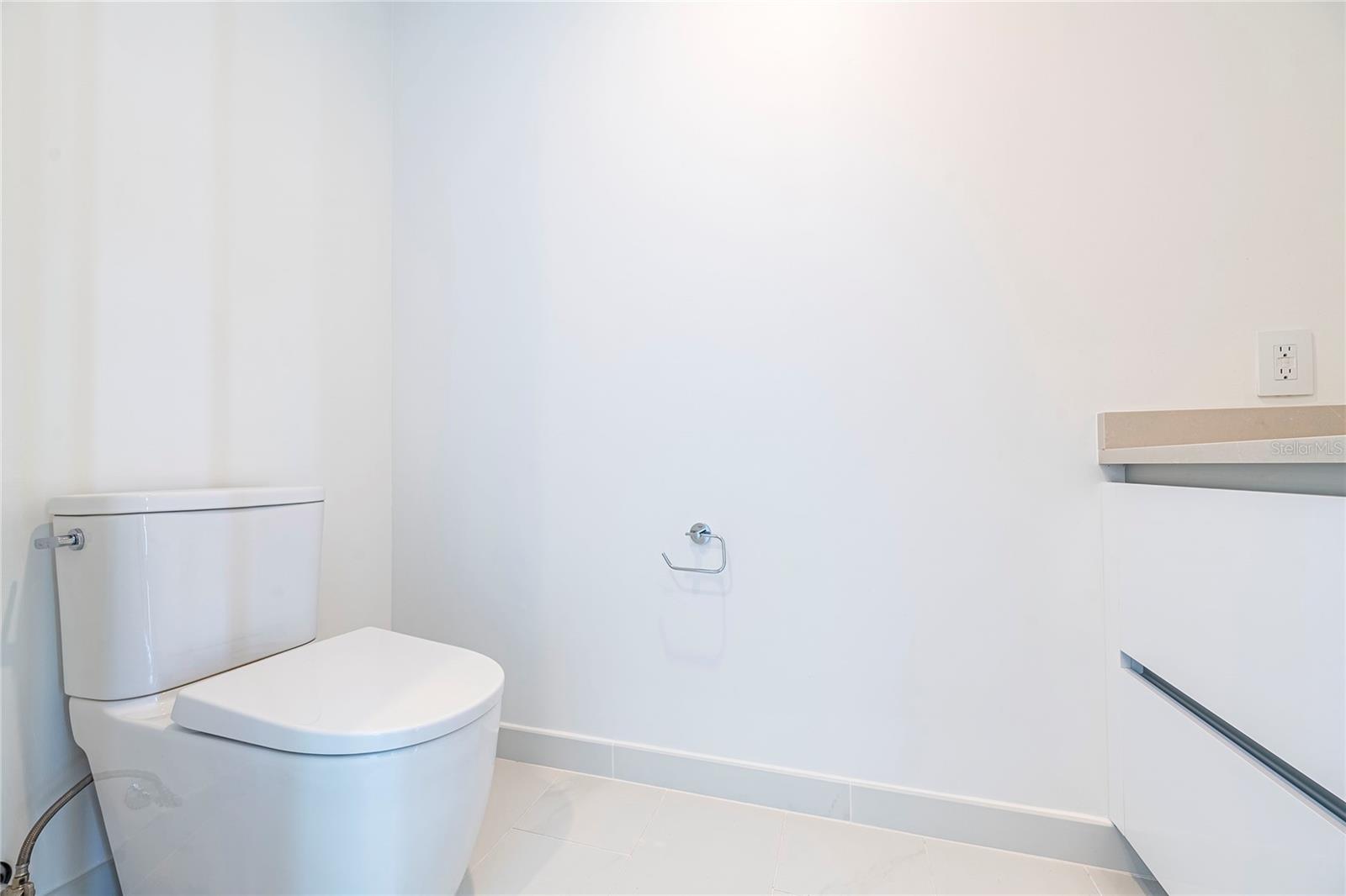 Image 34 of 64 For 400 Central Avenue 1106