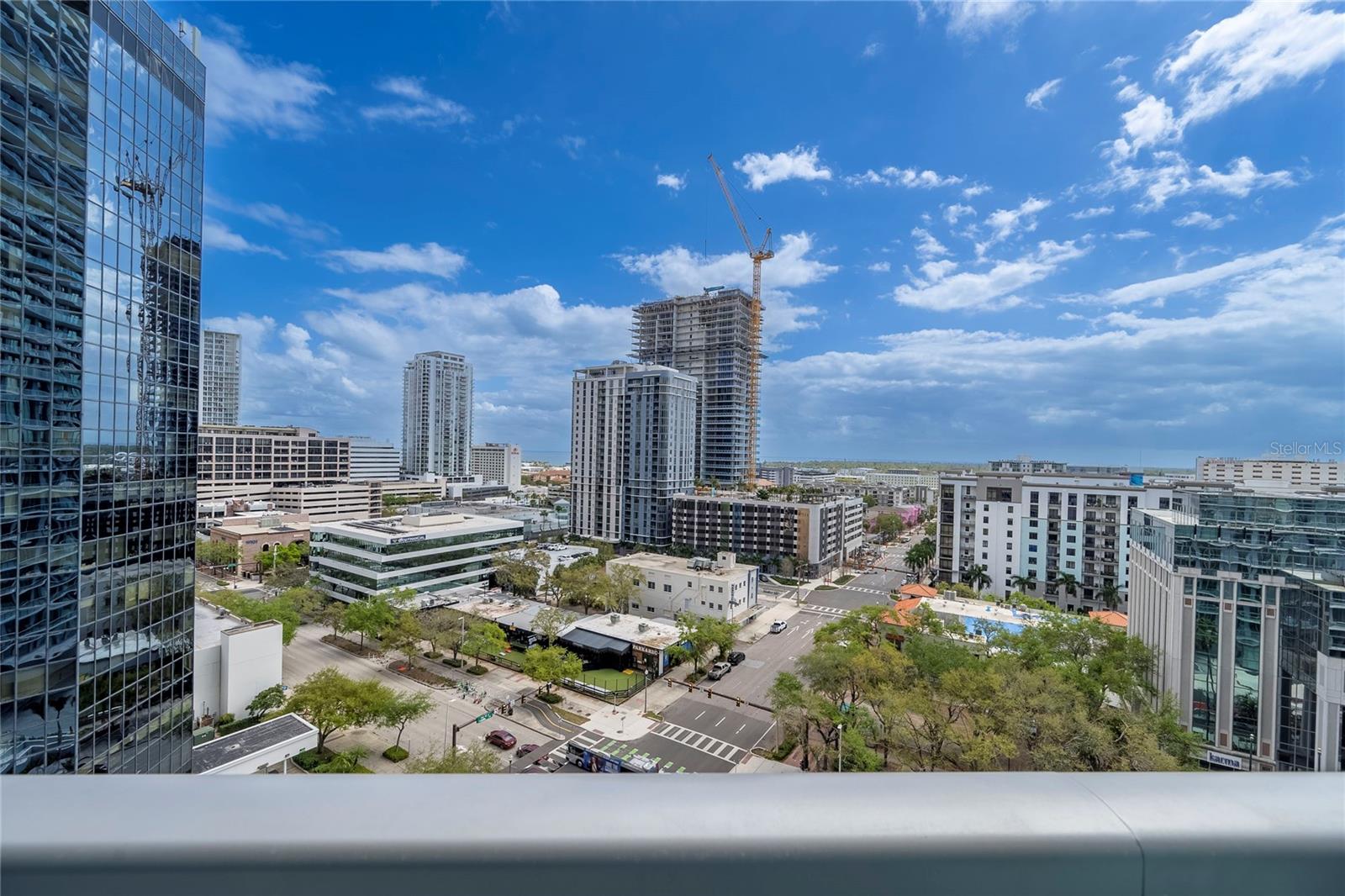 Image 39 of 64 For 400 Central Avenue 1106