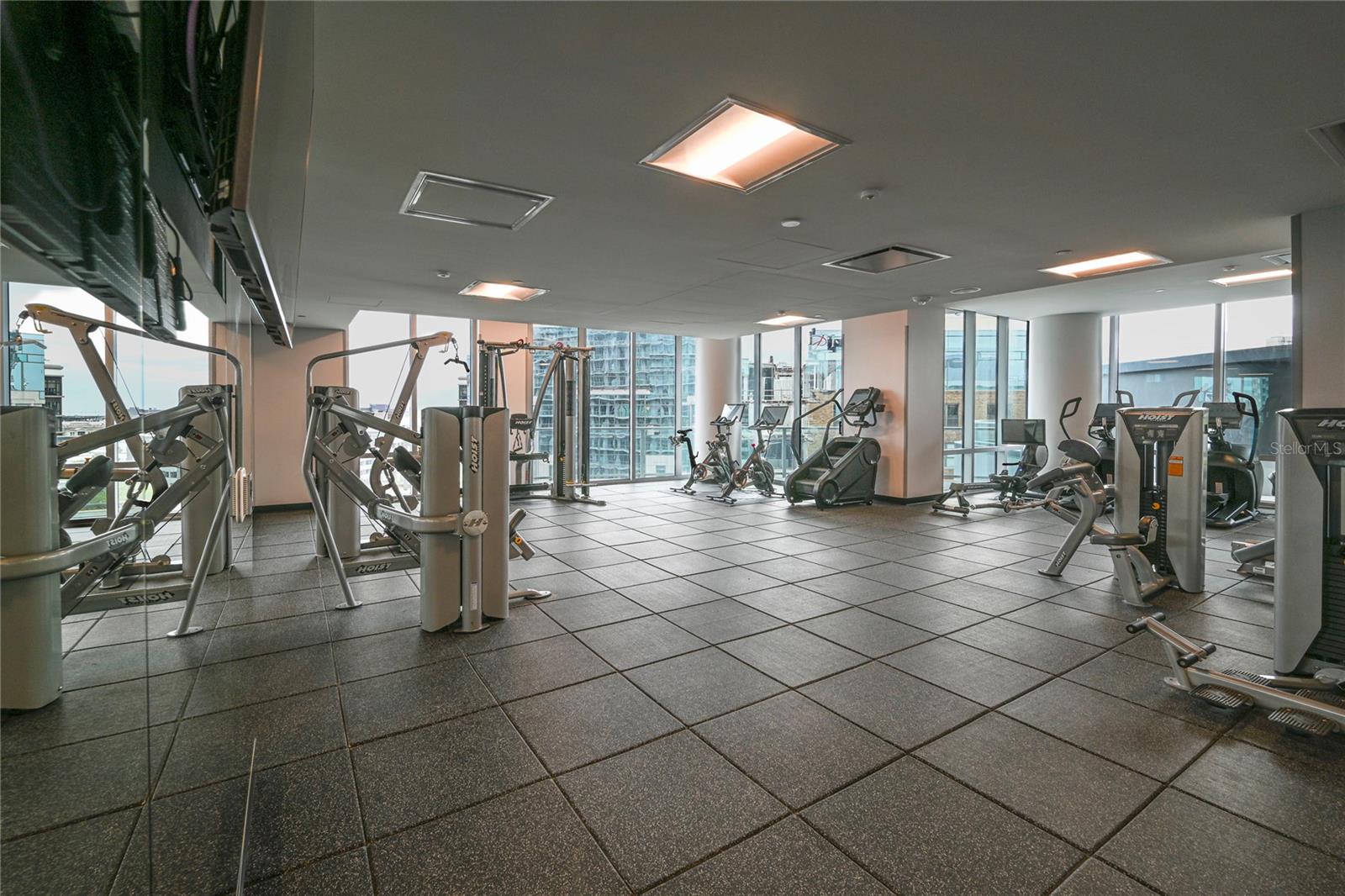 Image 56 of 64 For 400 Central Avenue 1106