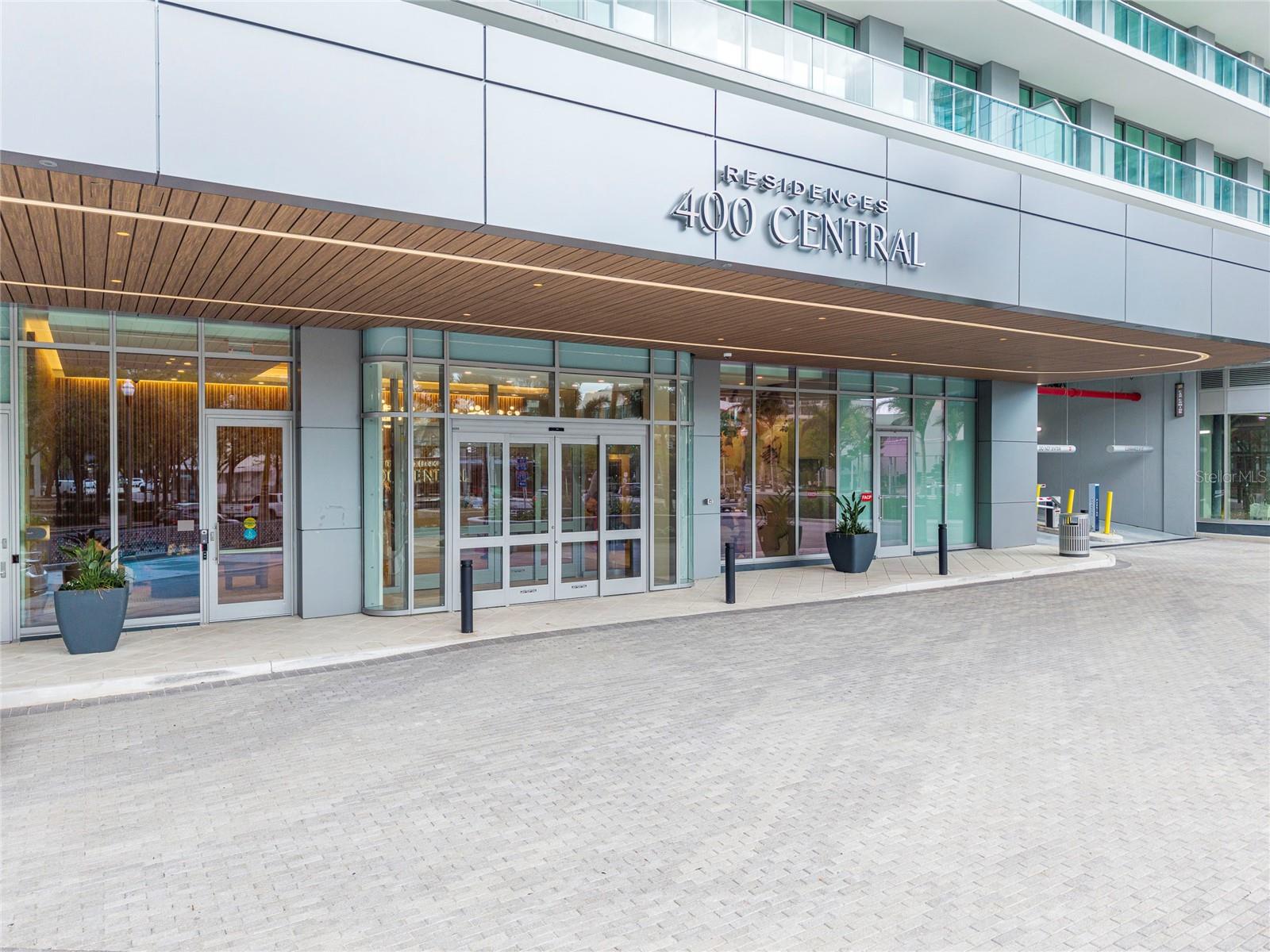 Image 6 of 64 For 400 Central Avenue 1106