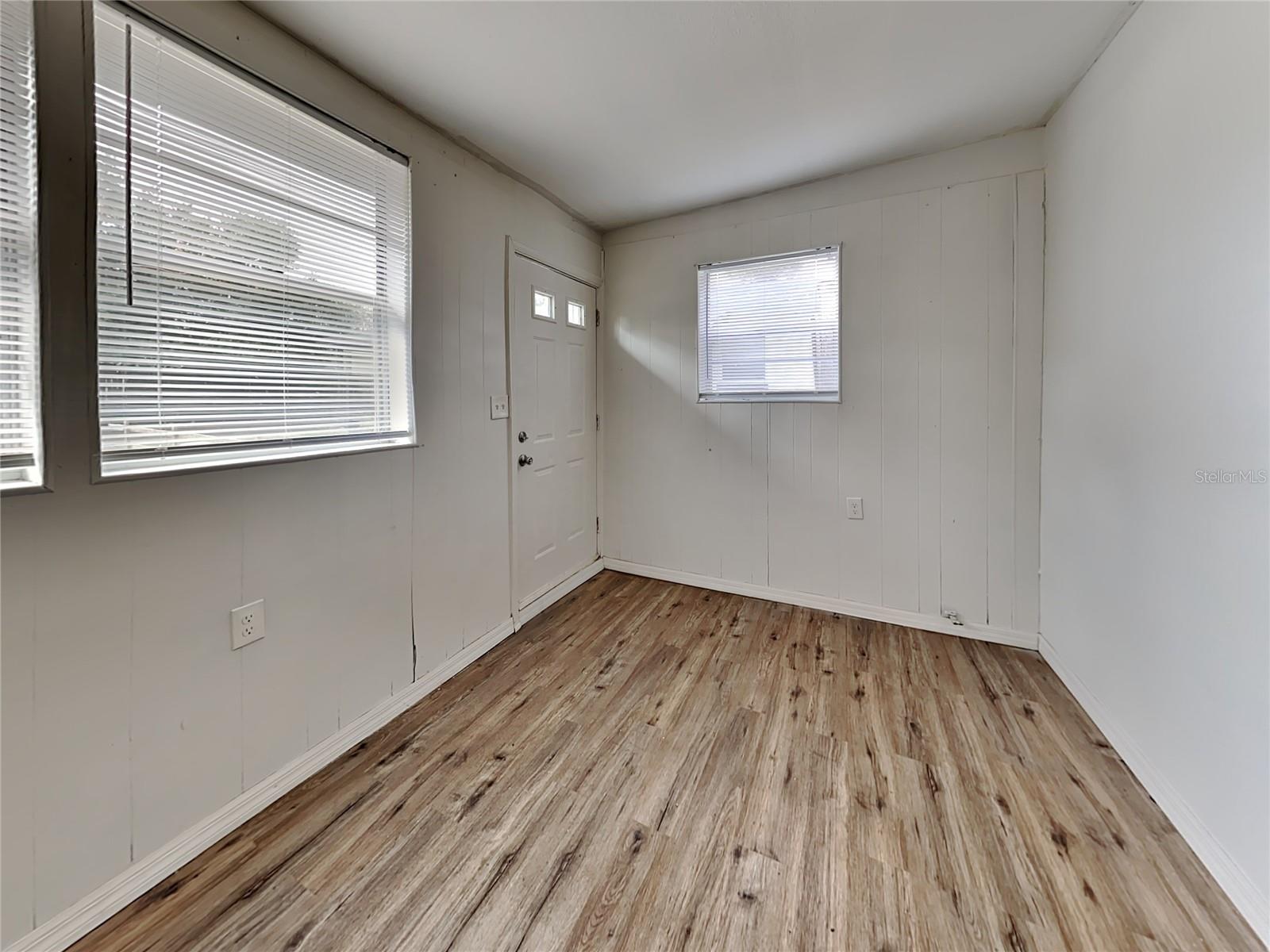 Image 6 of 15 For 307 Montgomery Avenue A