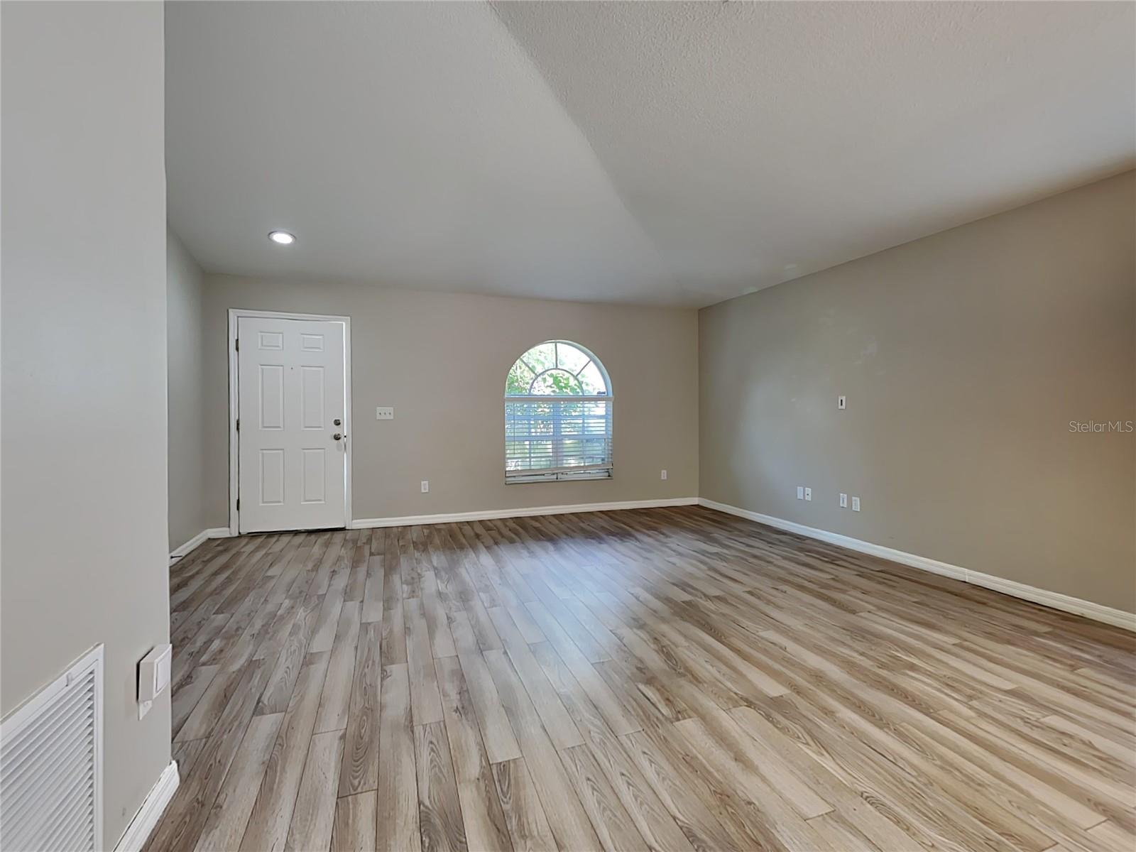 Image 2 of 13 For 12725 Adventure Drive