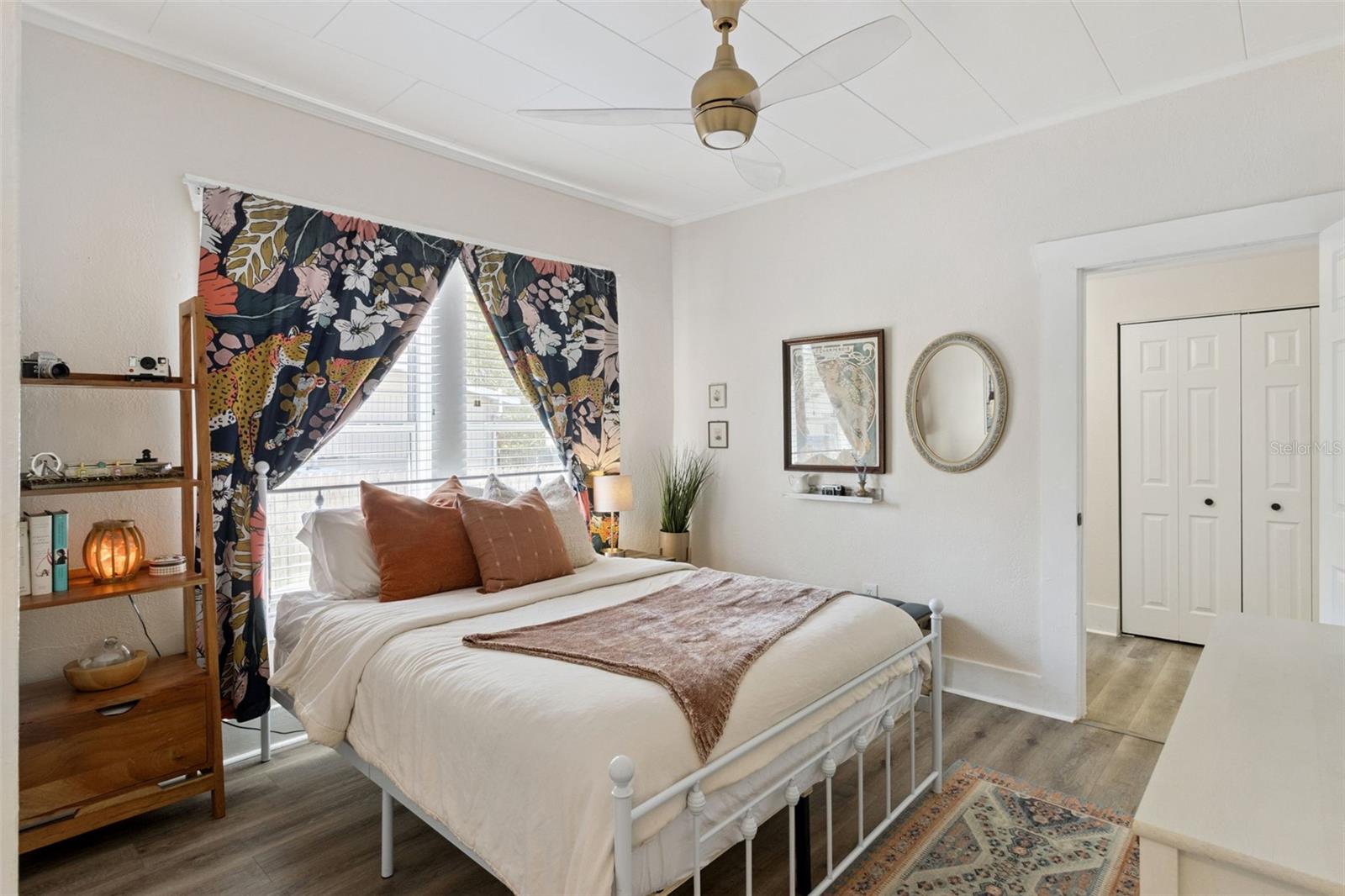 Image 20 of 33 For 812 Paris Street