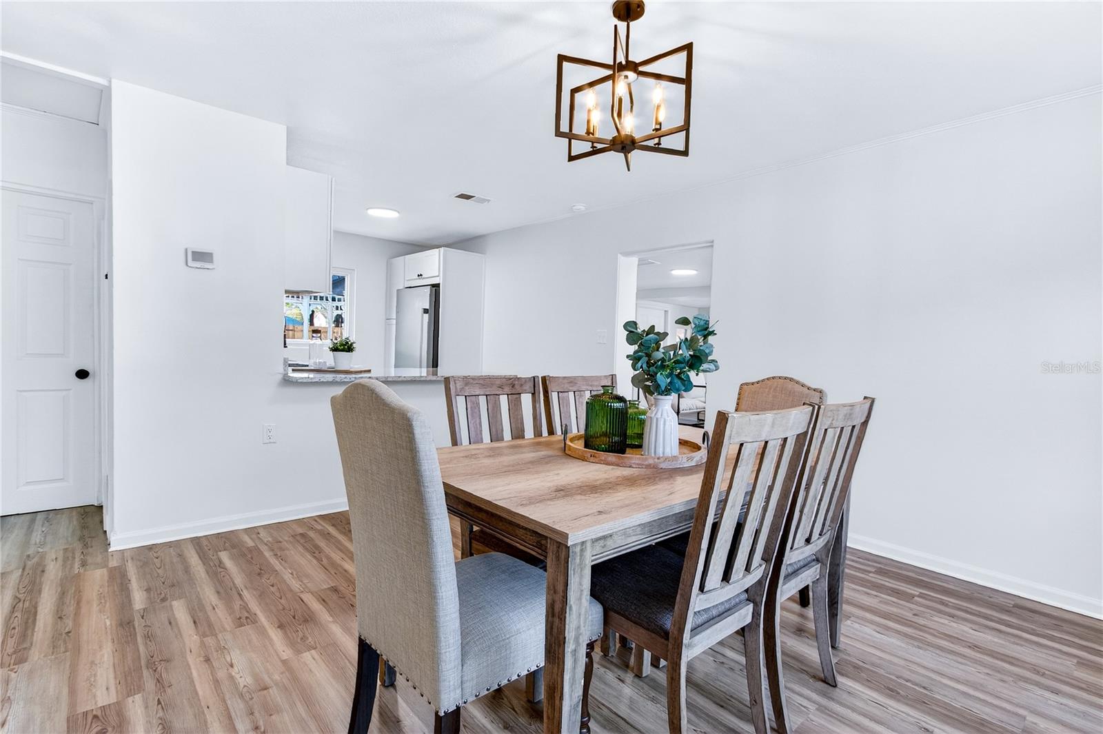 Image 11 of 35 For 2618 Elm Avenue