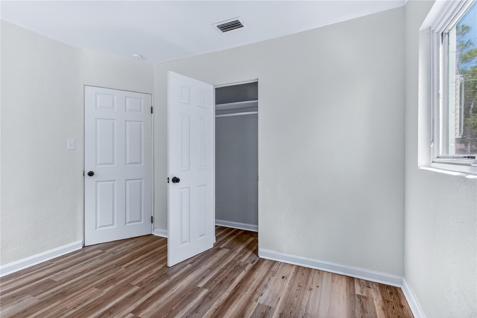 Image 16 of 35 For 2618 Elm Avenue