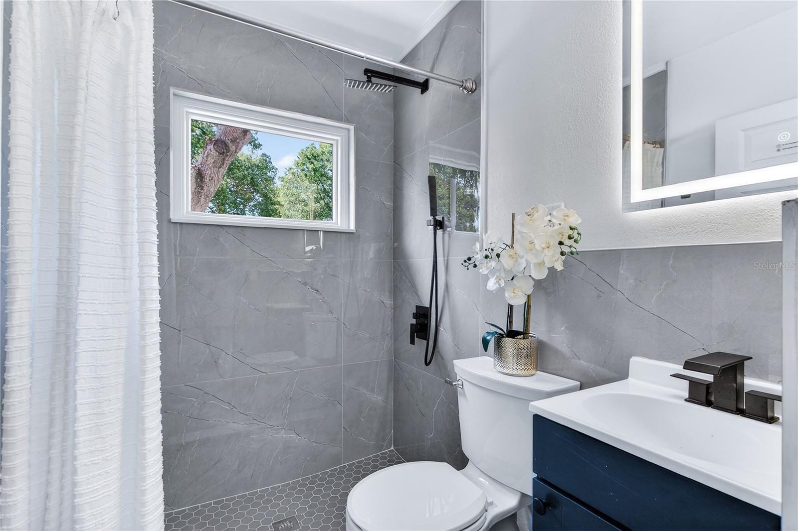 Image 17 of 35 For 2618 Elm Avenue