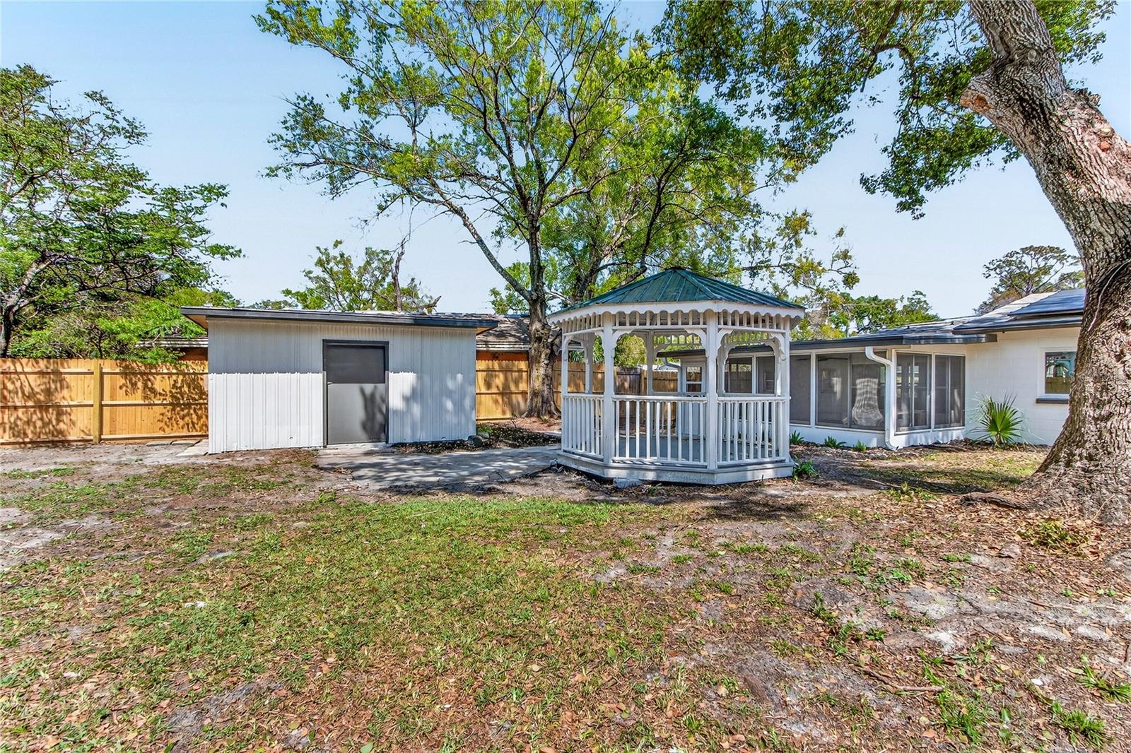 Image 23 of 35 For 2618 Elm Avenue