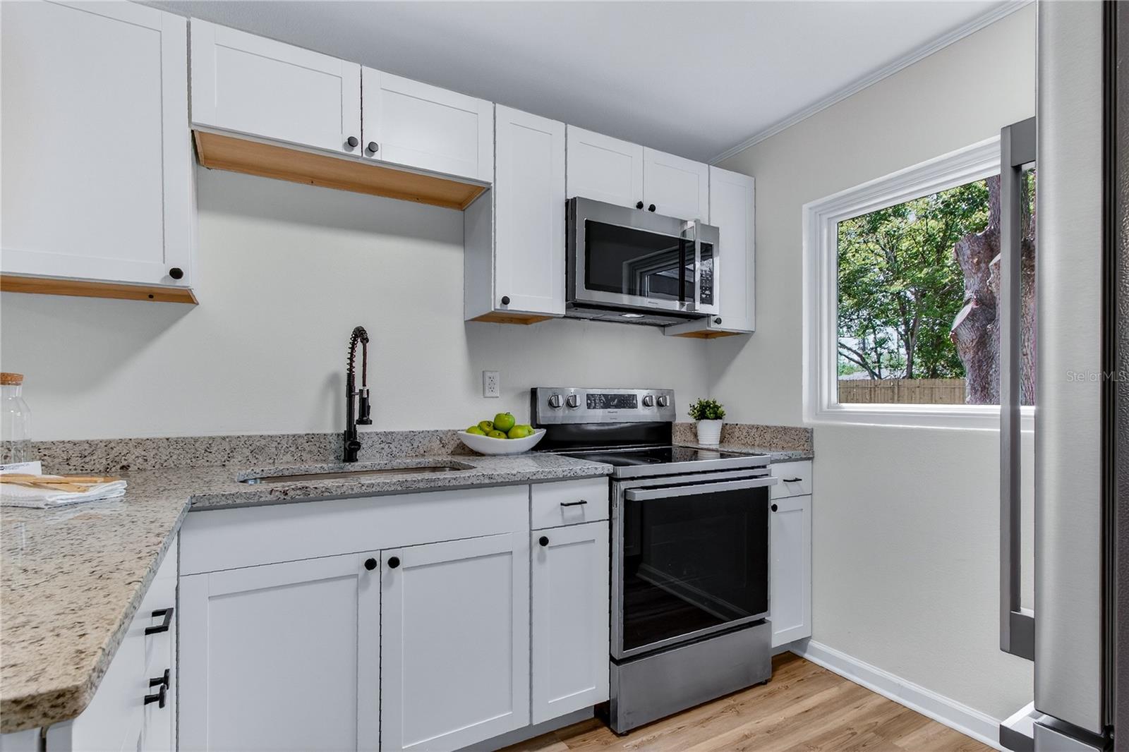 Image 8 of 35 For 2618 Elm Avenue