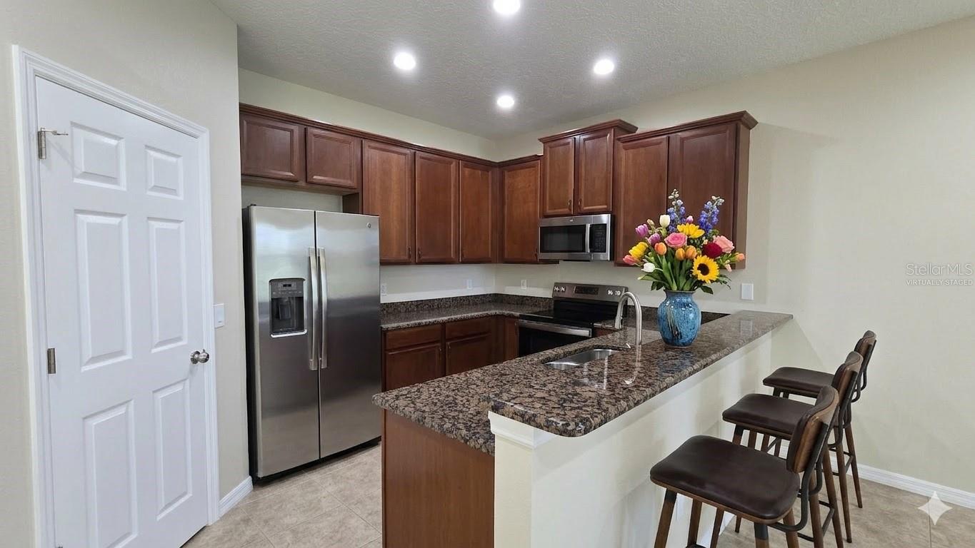 Image 2 of 24 For 420 Harbor Winds Court