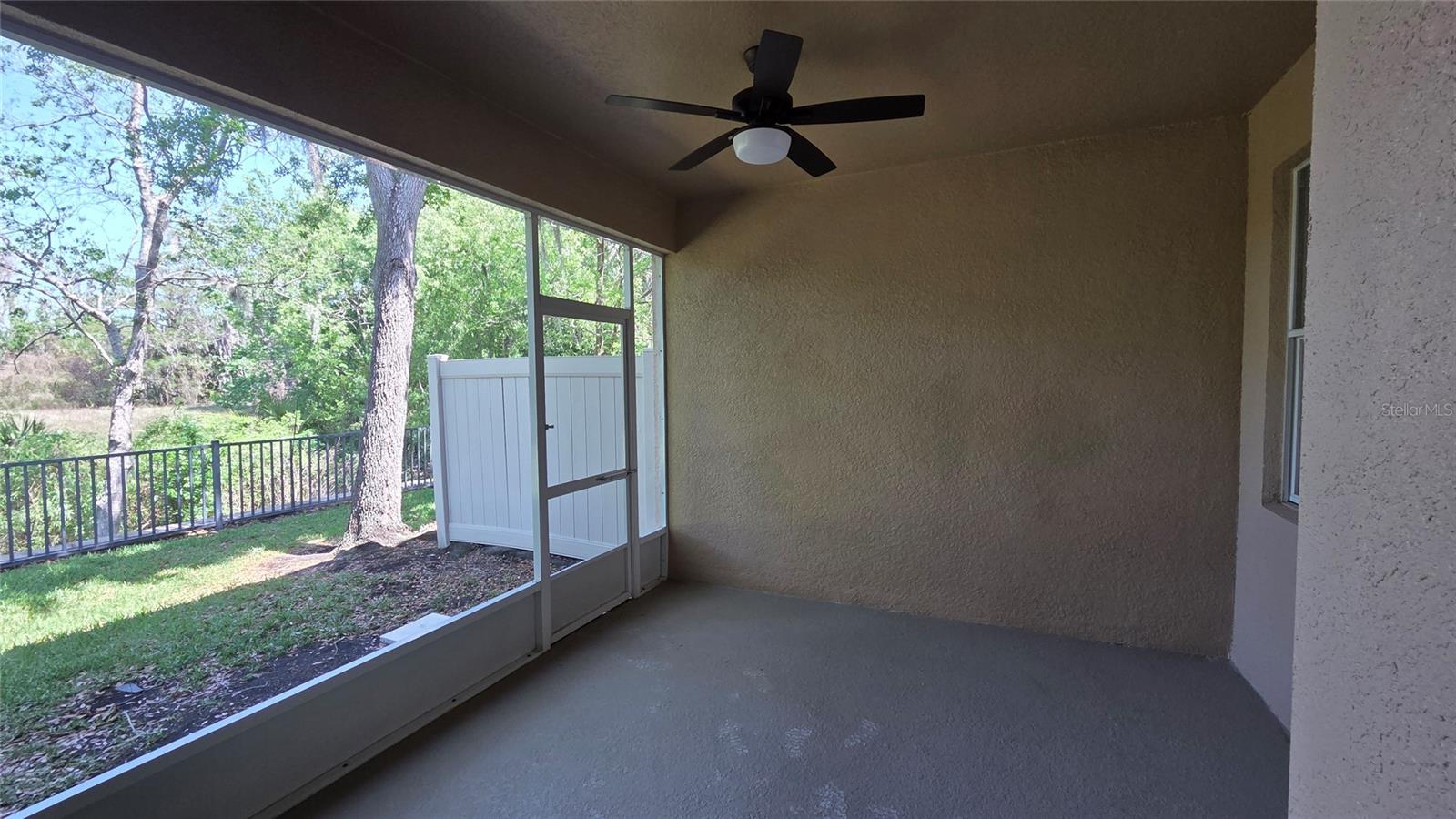 Image 23 of 24 For 420 Harbor Winds Court