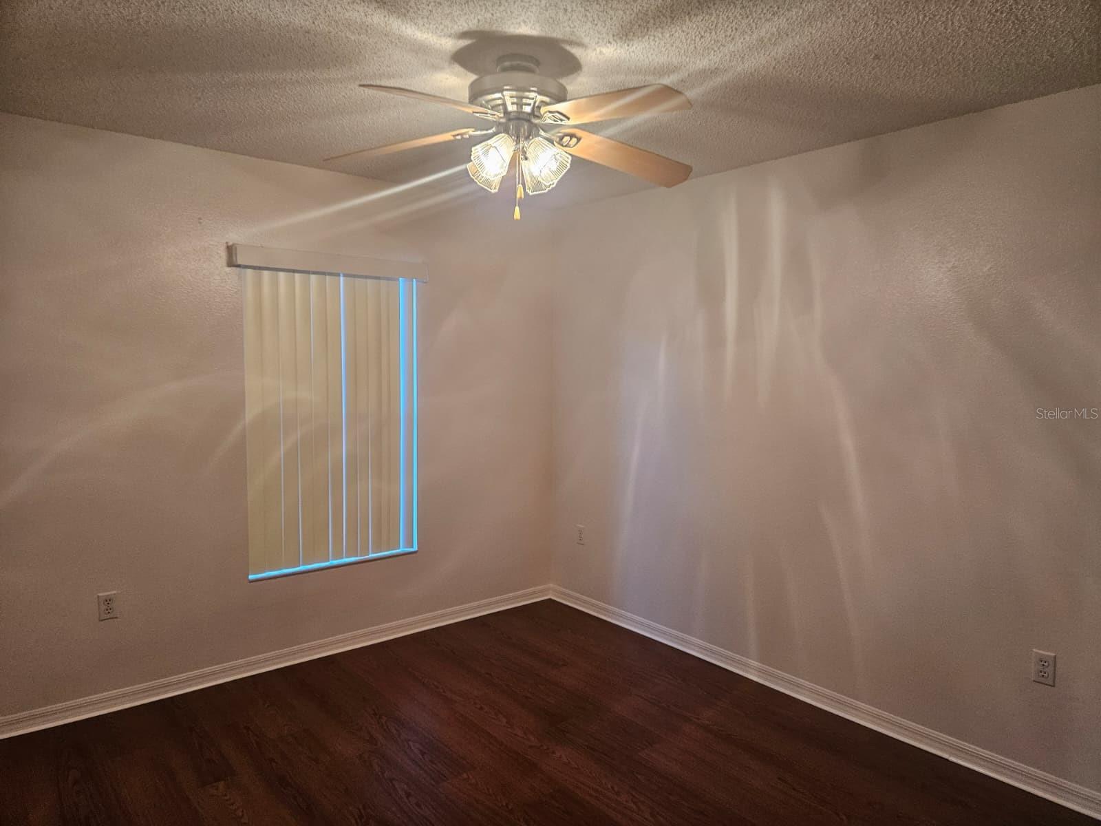 Image 15 of 37 For 3985 Andover Cay Boulevard