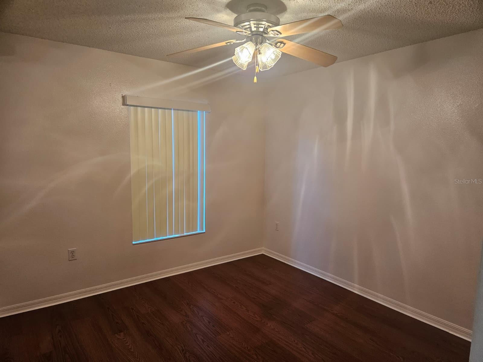 Image 16 of 37 For 3985 Andover Cay Boulevard