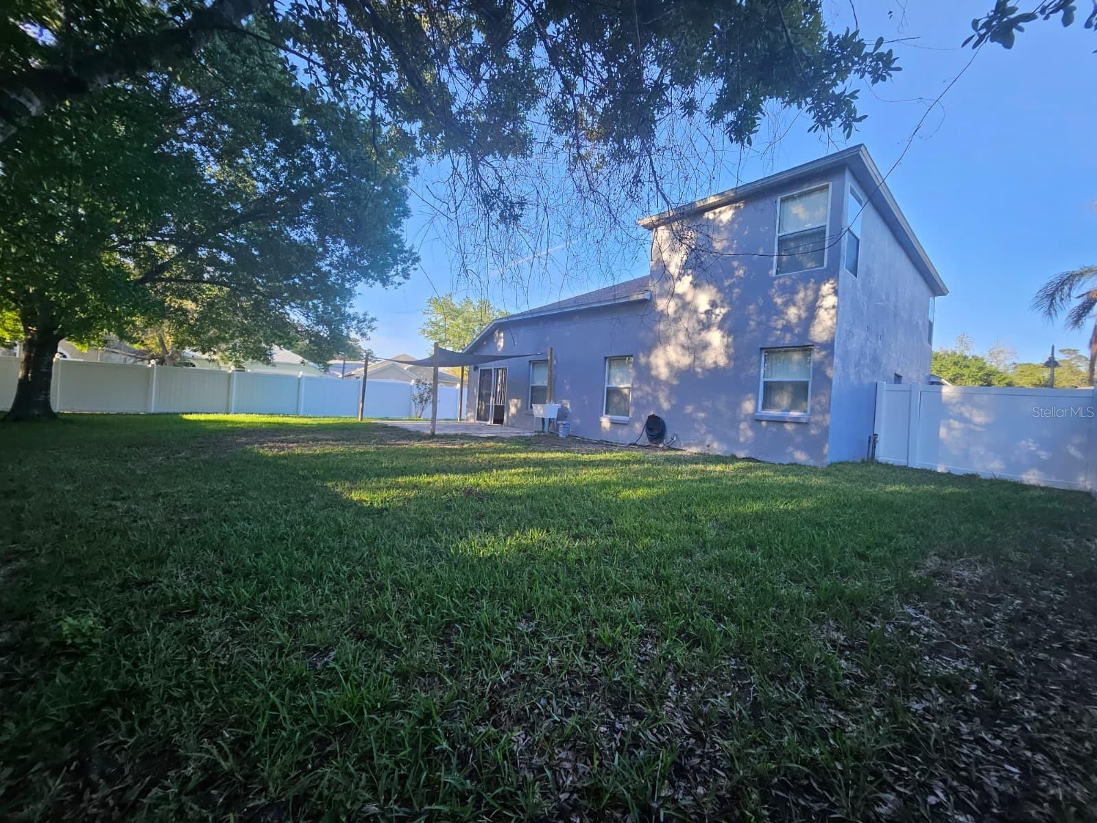 Image 29 of 37 For 3985 Andover Cay Boulevard