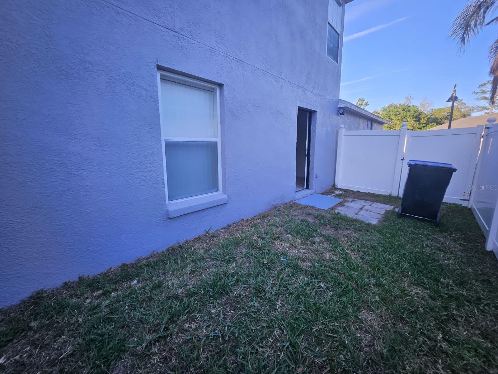 Image 33 of 37 For 3985 Andover Cay Boulevard