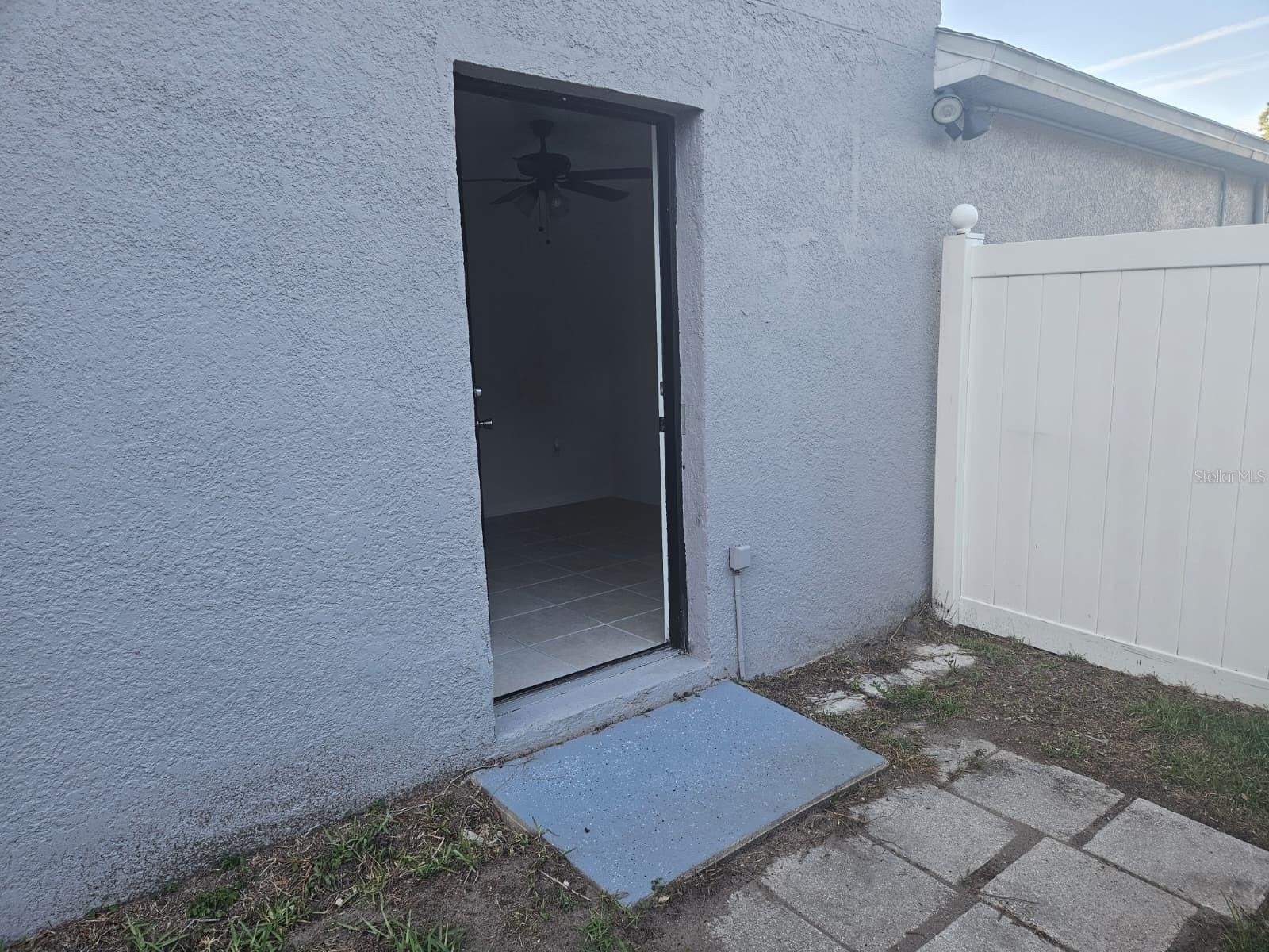 Image 34 of 37 For 3985 Andover Cay Boulevard