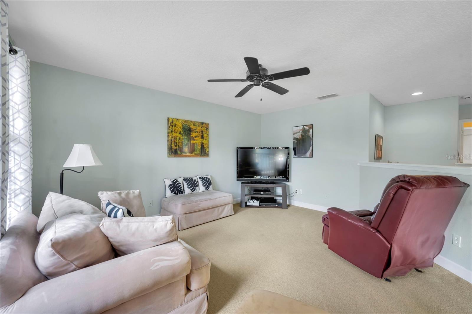 Listing photo id 26 for 792 Blairmont Lane