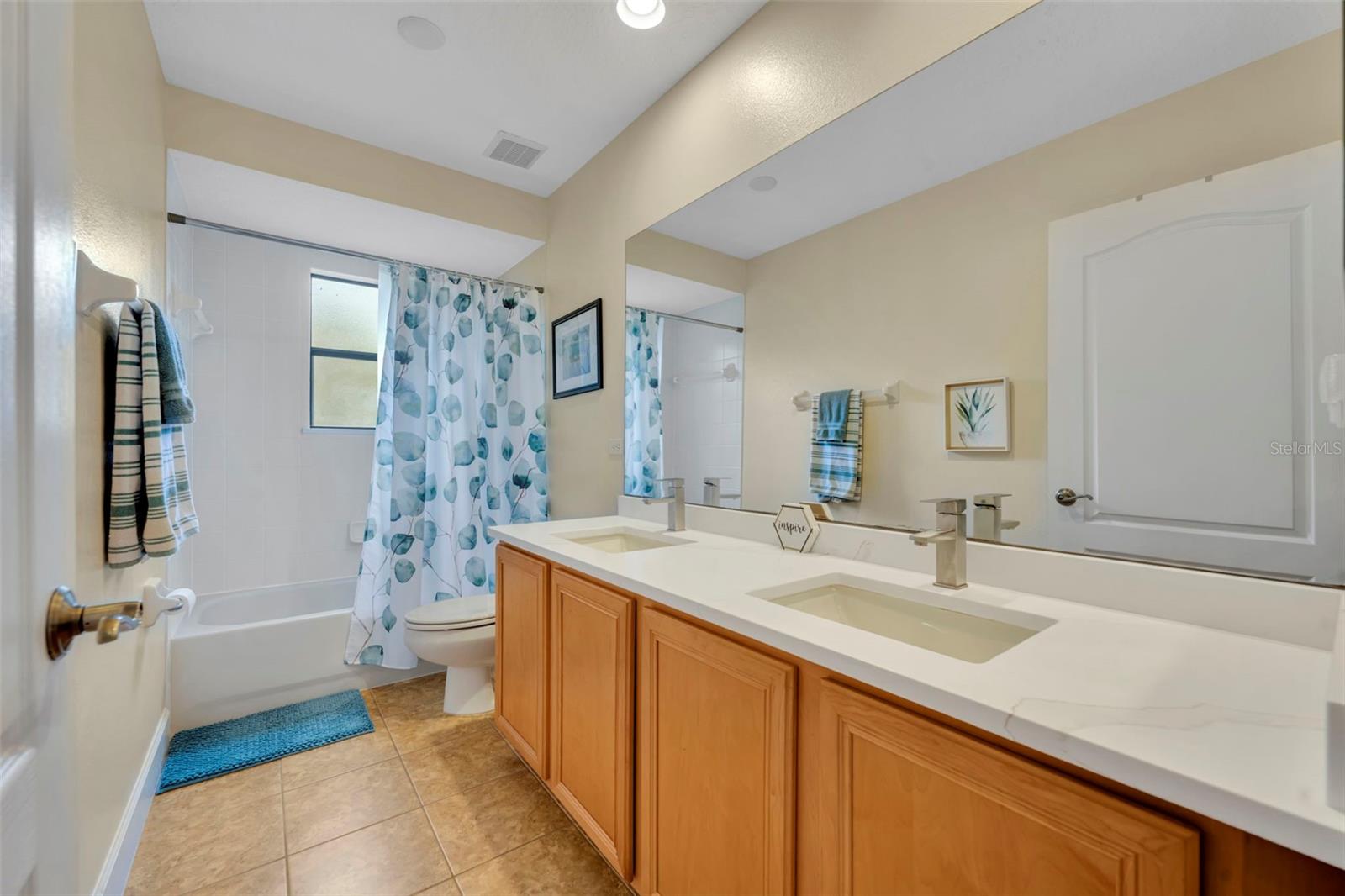 Listing photo id 30 for 792 Blairmont Lane