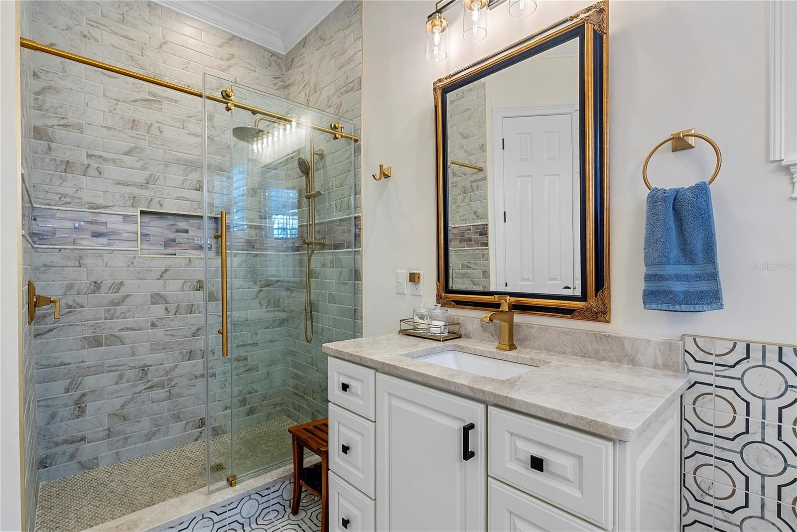 Image 18 of 41 For 8411 Woburn Court