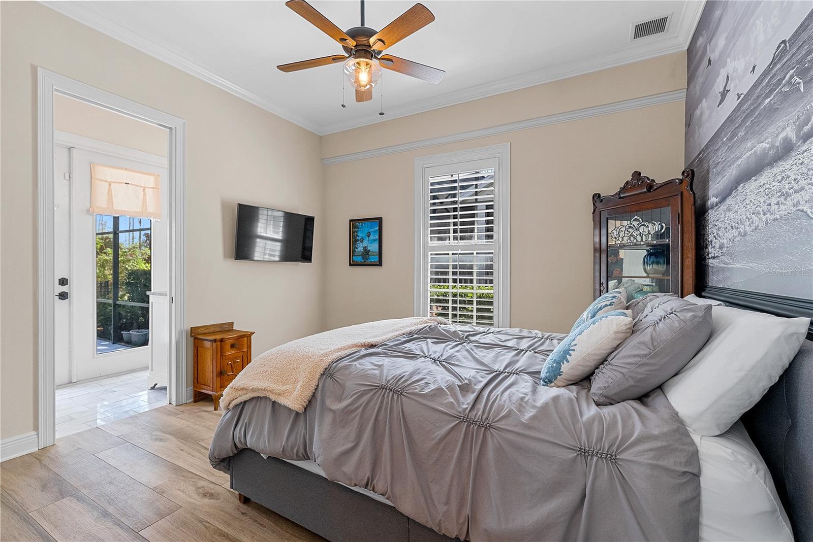 Image 21 of 41 For 8411 Woburn Court