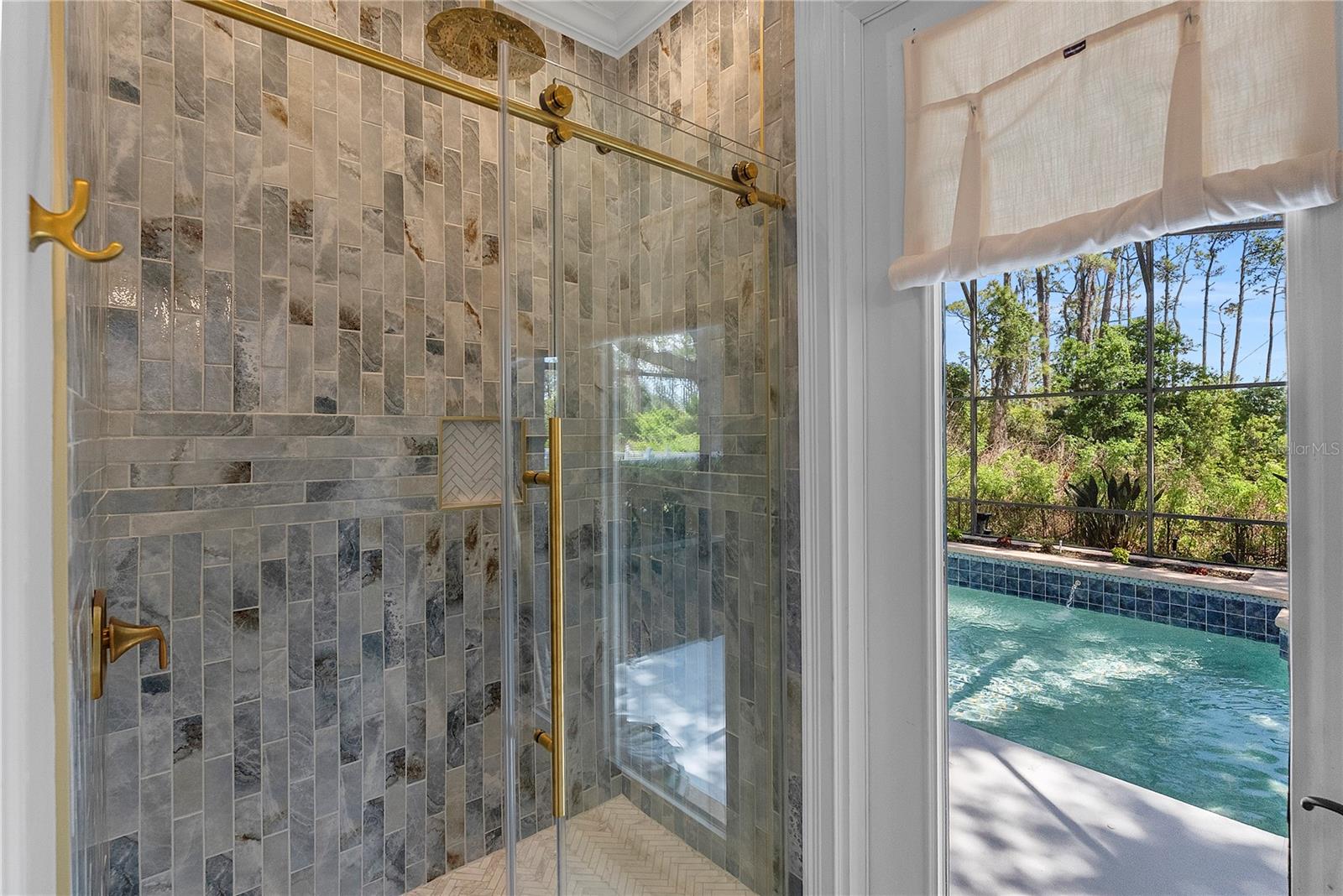 Image 22 of 41 For 8411 Woburn Court