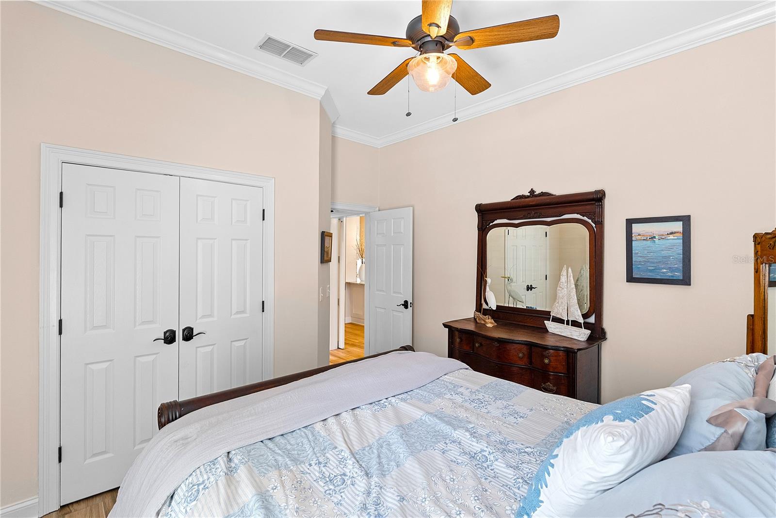 Image 24 of 41 For 8411 Woburn Court