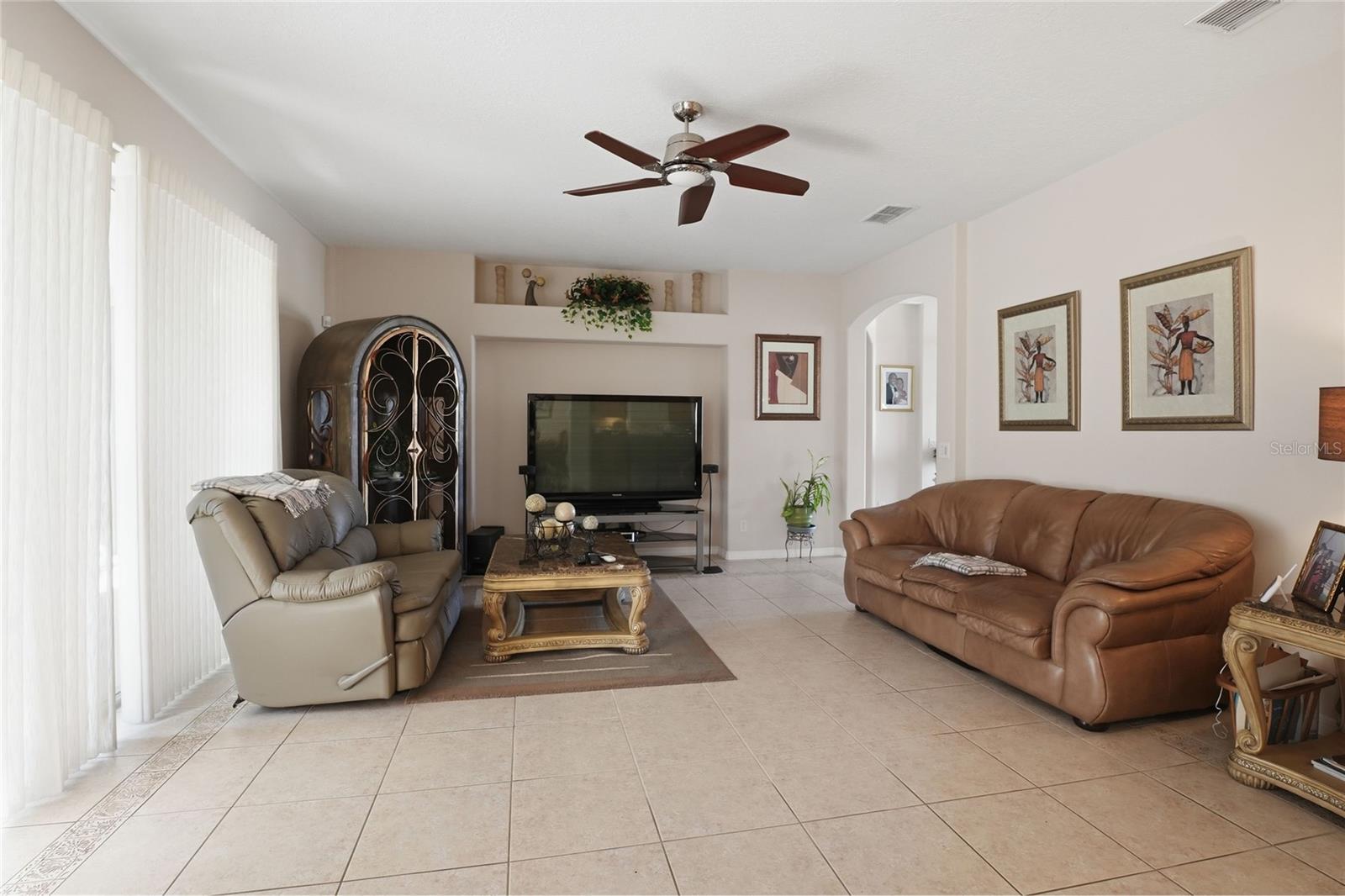 Image 20 of 71 For 2714 Plumberry Avenue