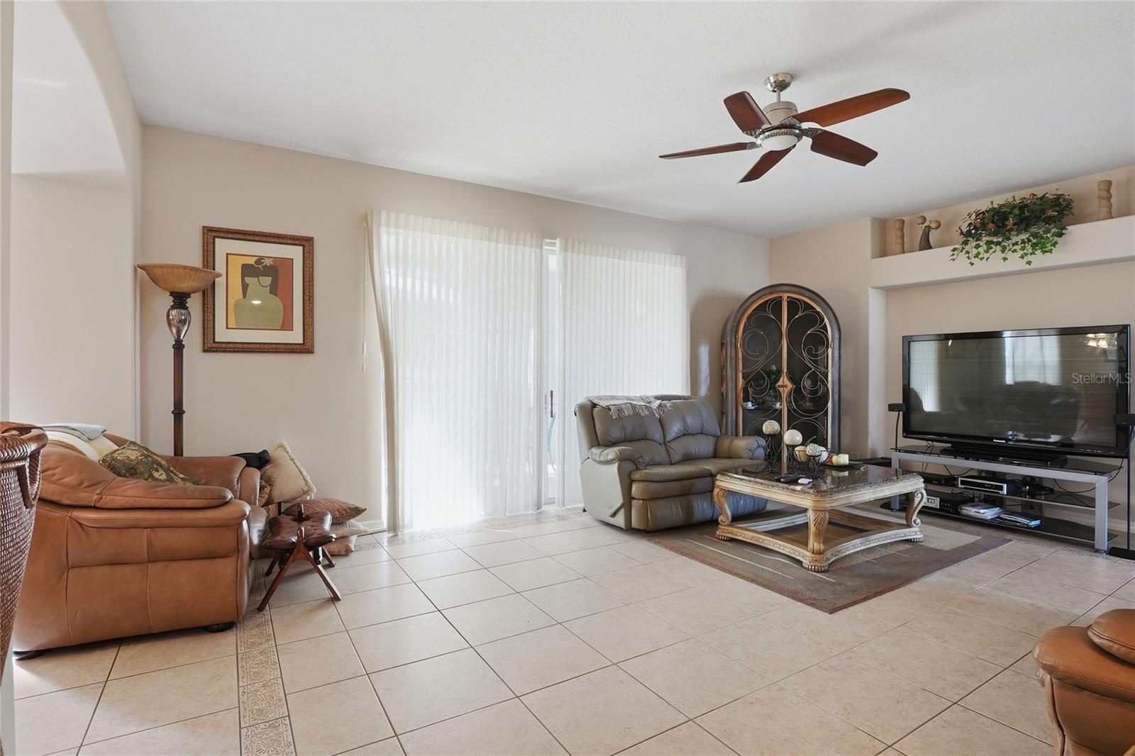 Image 25 of 71 For 2714 Plumberry Avenue