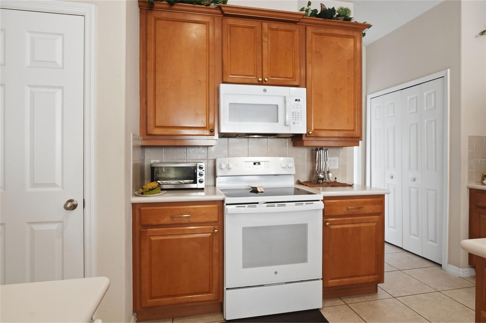 Image 27 of 71 For 2714 Plumberry Avenue