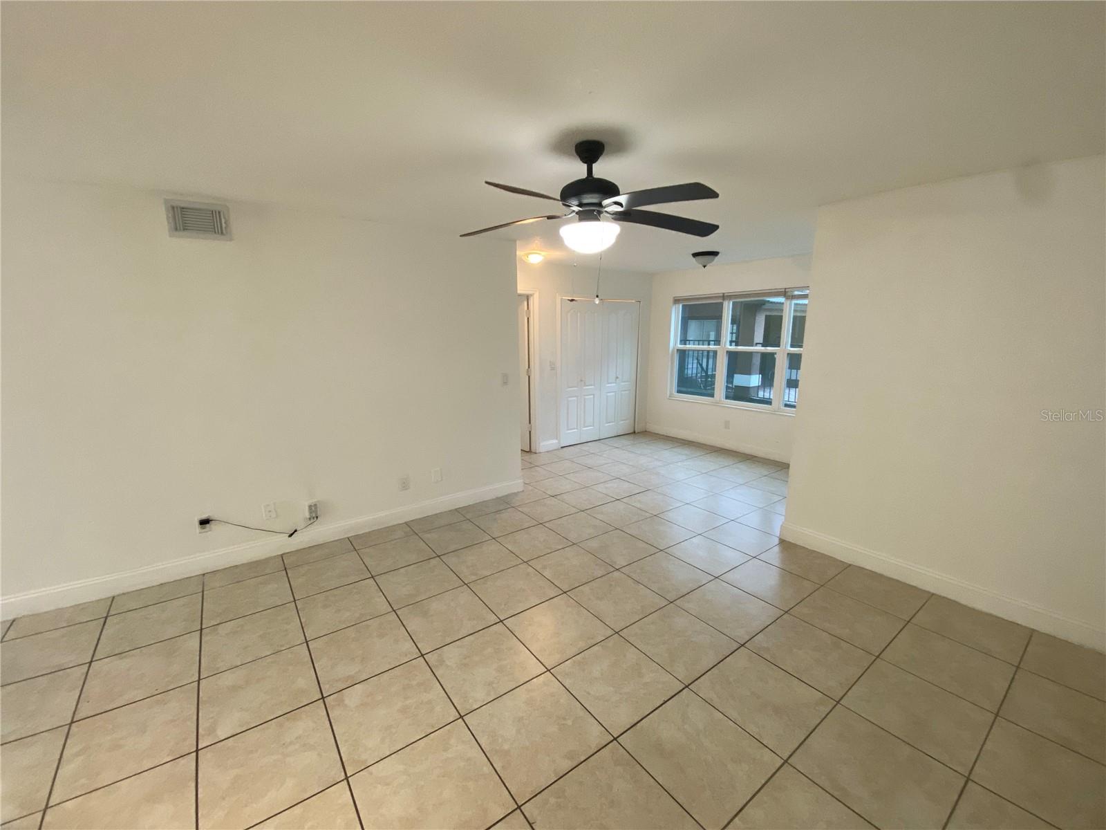 Image 6 of 7 For 4630 Commander Drive 1012