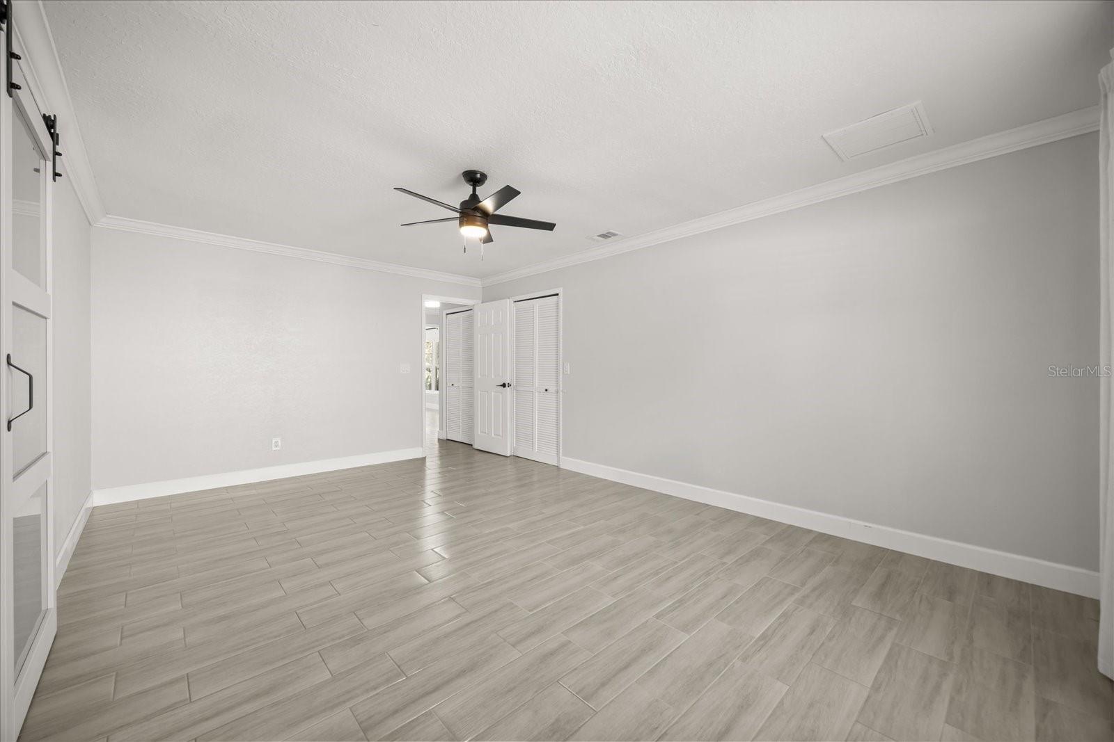 Image 14 of 34 For 627 Mellowood Avenue