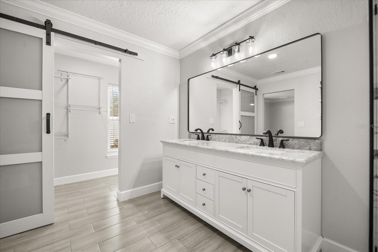 Image 17 of 34 For 627 Mellowood Avenue