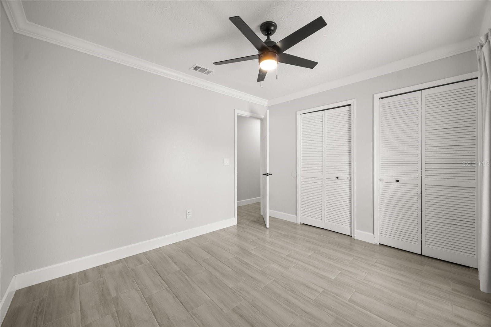 Image 19 of 34 For 627 Mellowood Avenue