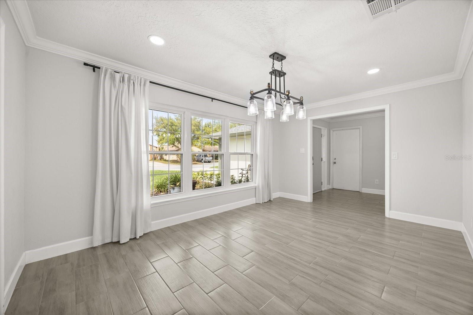 Image 3 of 34 For 627 Mellowood Avenue