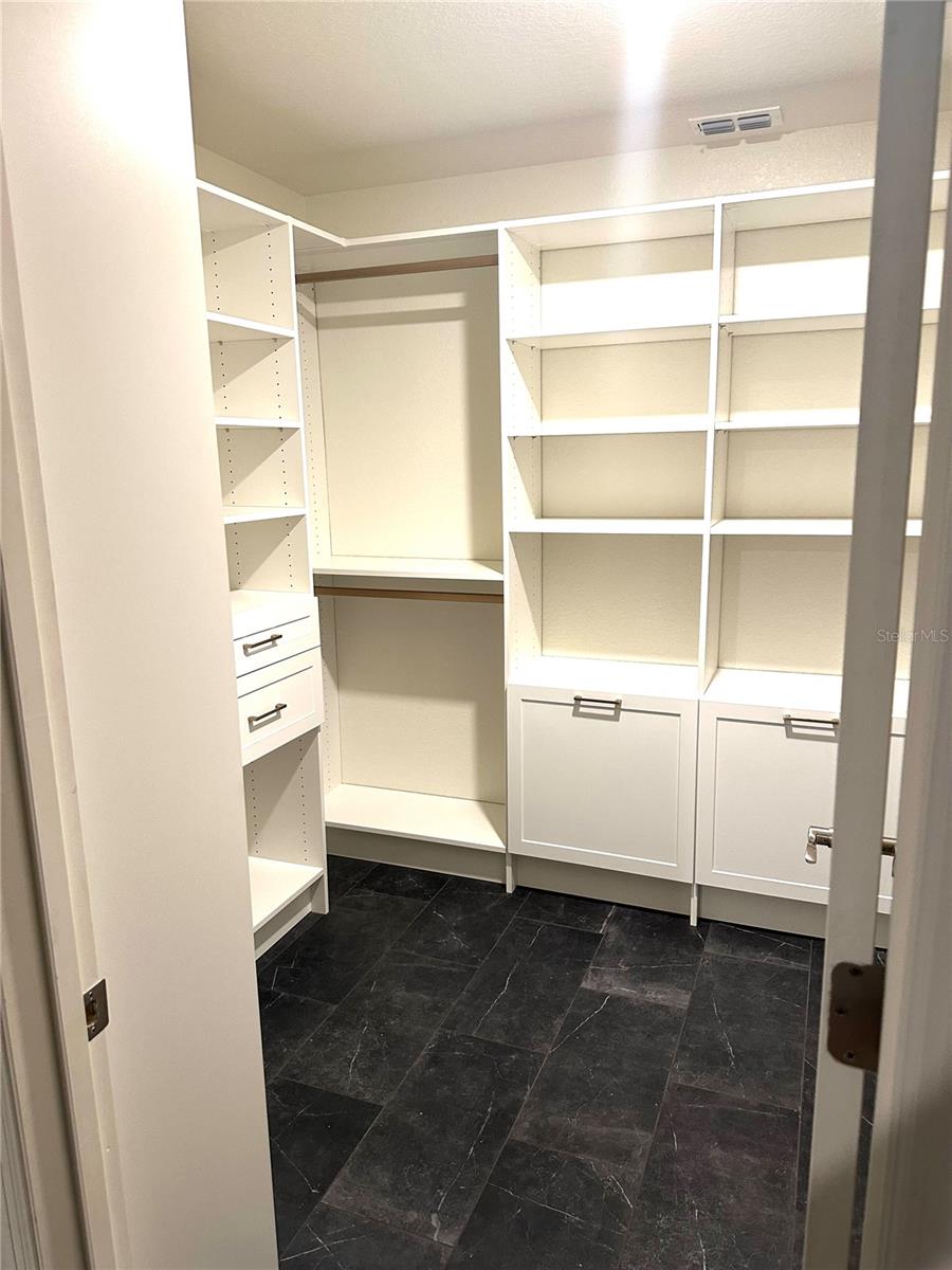 Image 10 of 25 For 3834 Willow Ridge Drive