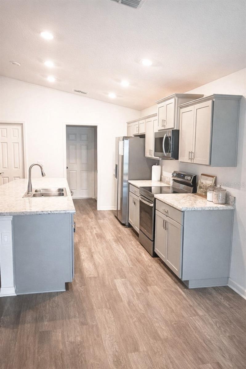 Image 2 of 25 For 3834 Willow Ridge Drive