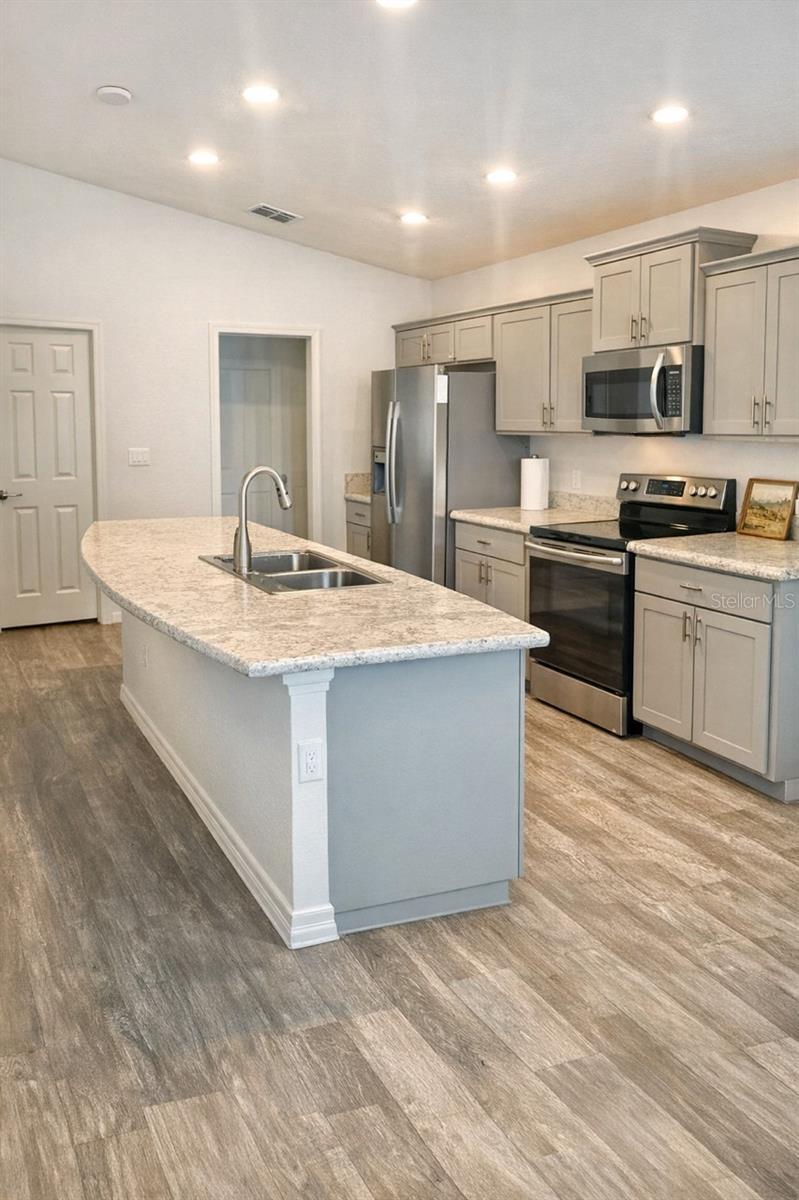 Image 3 of 25 For 3834 Willow Ridge Drive