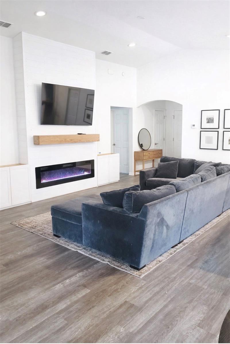 Image 6 of 25 For 3834 Willow Ridge Drive