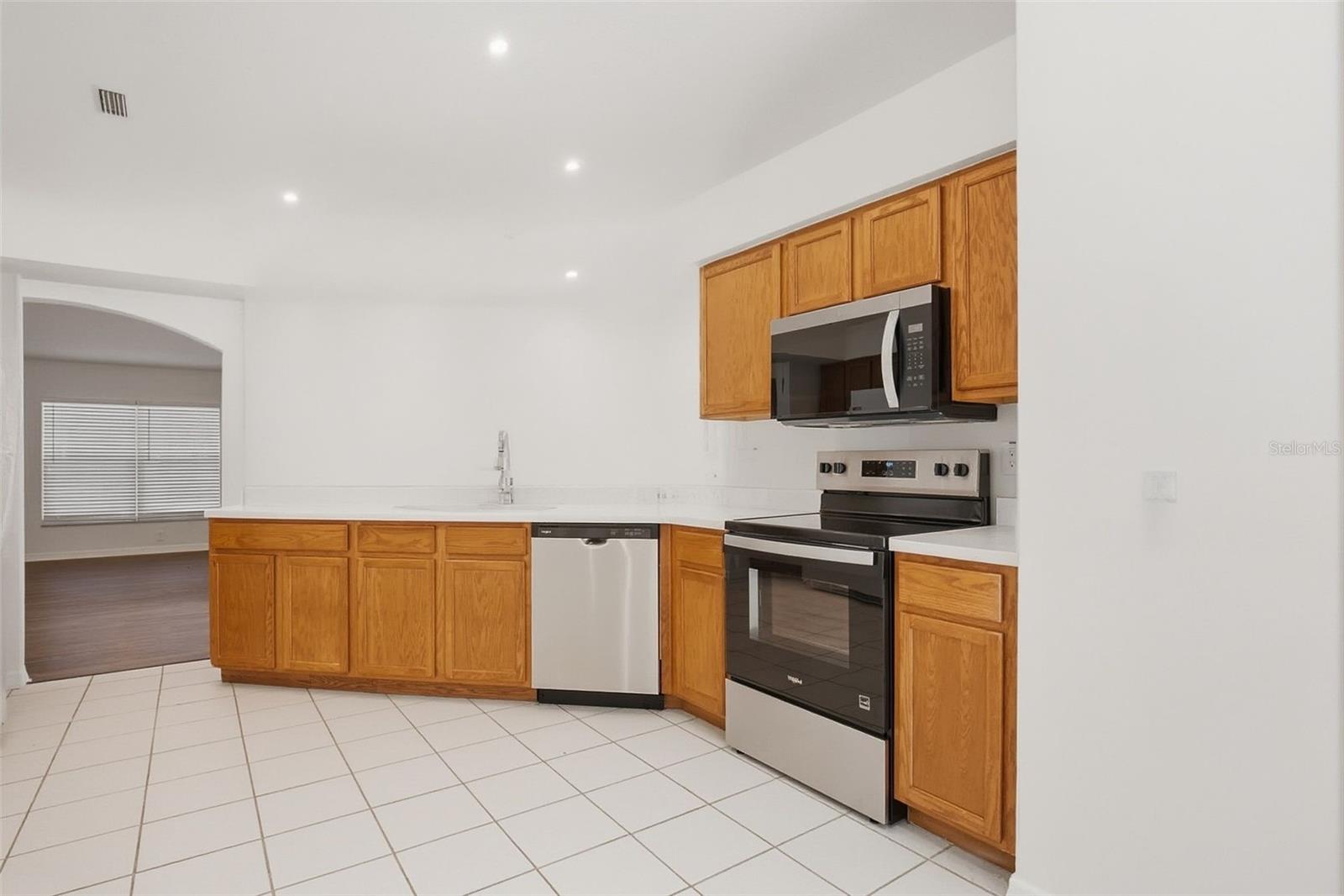 Image 19 of 42 For 11240 Lake Lanier Drive