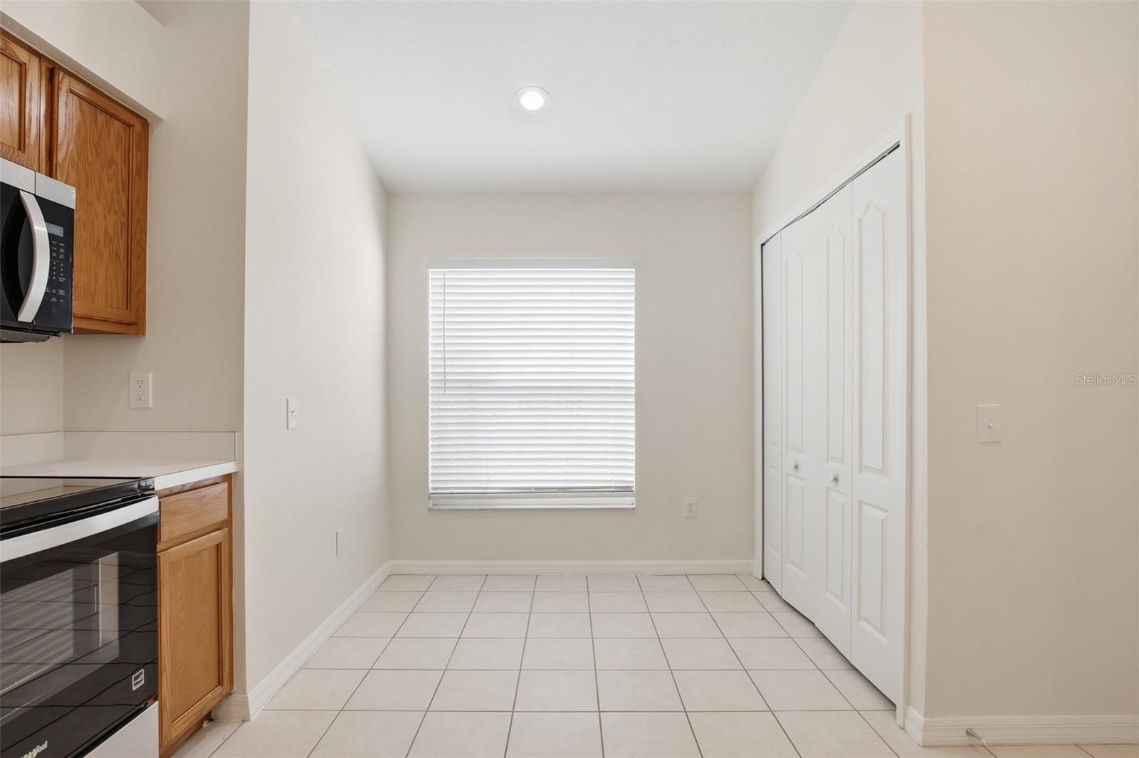 Image 22 of 42 For 11240 Lake Lanier Drive