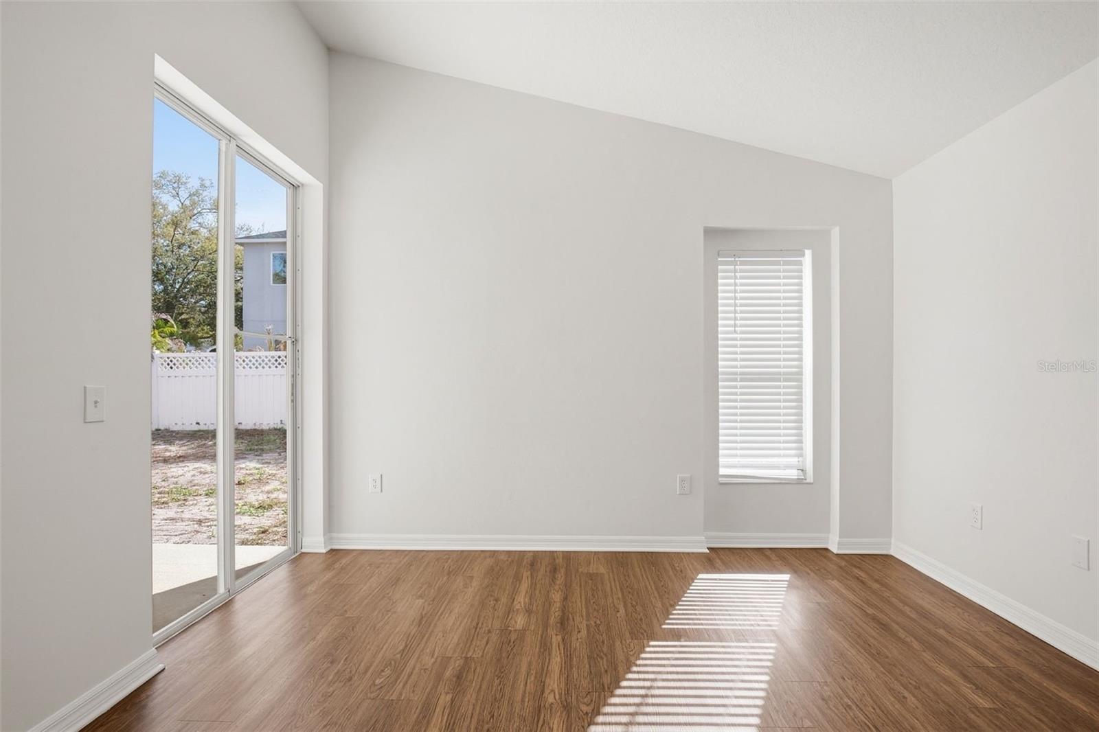 Image 24 of 42 For 11240 Lake Lanier Drive