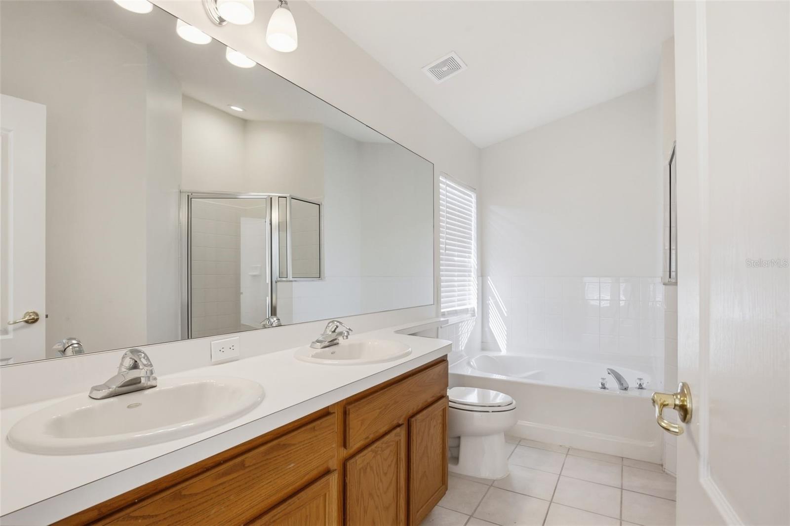 Image 32 of 42 For 11240 Lake Lanier Drive