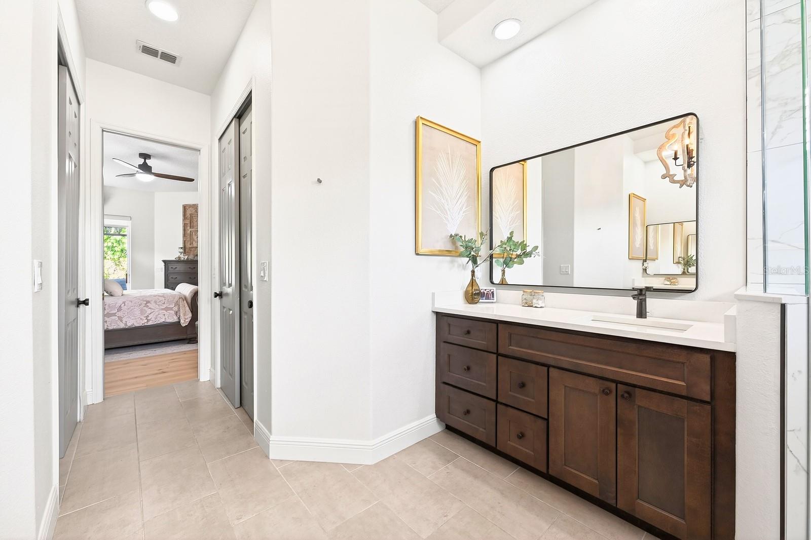 Image 19 of 43 For 318 Tudor Spring Court