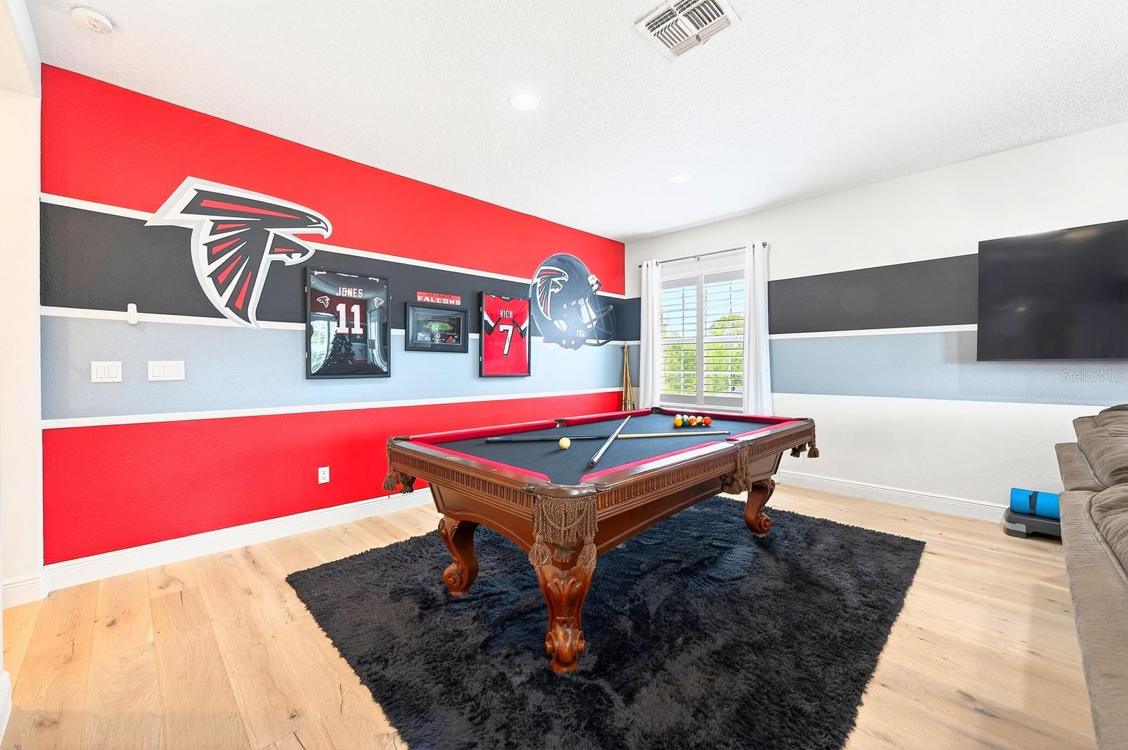 Image 28 of 43 For 318 Tudor Spring Court