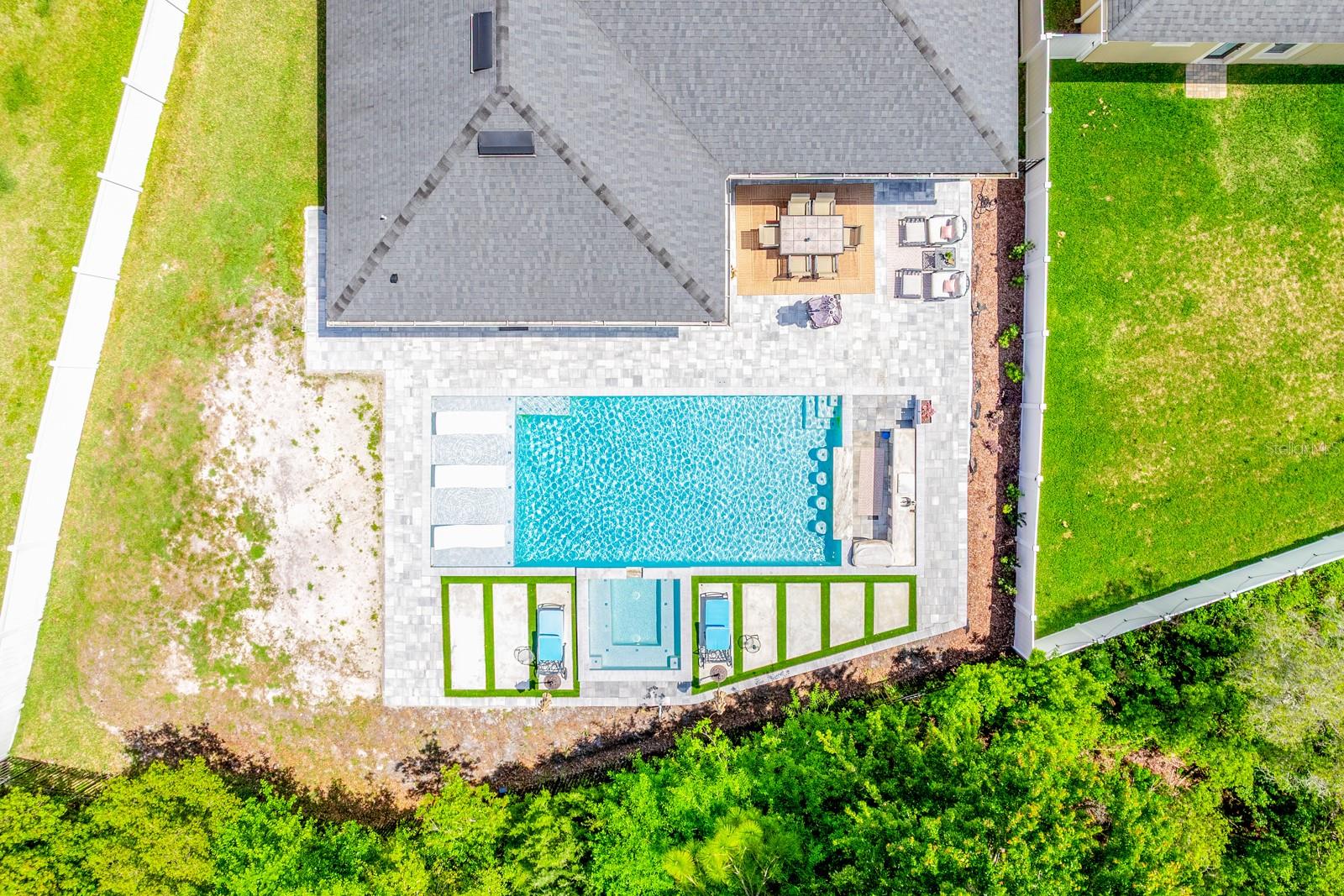 Image 39 of 43 For 318 Tudor Spring Court